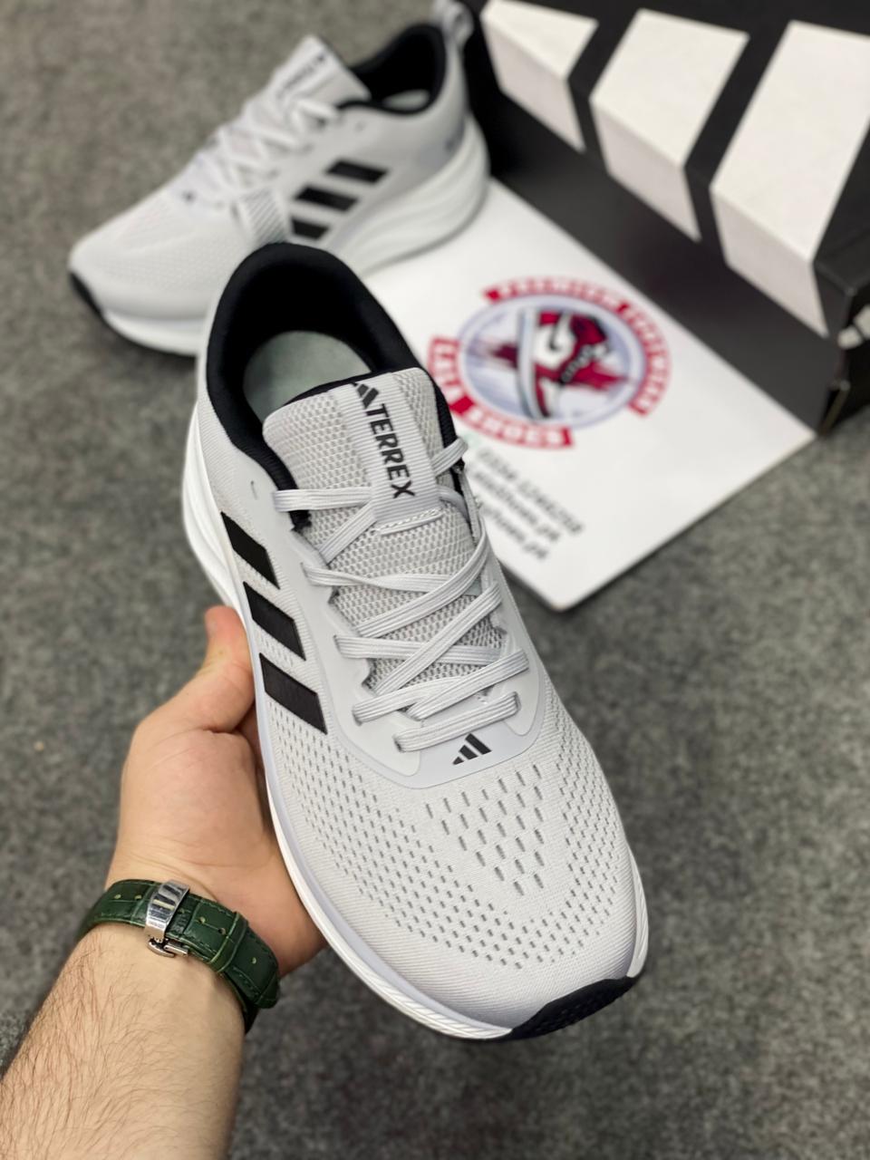 Adidas Lightweight Cushion Runner – Gore-Tex Edition - Free Delivery 0027