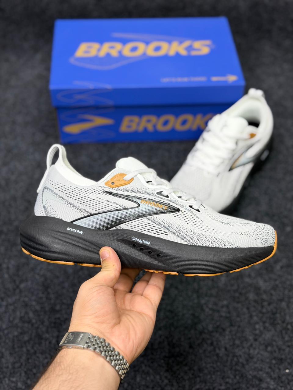 Brooks Glycerin 21 Neutral Cushioning Running Shoes - BRKS01023
