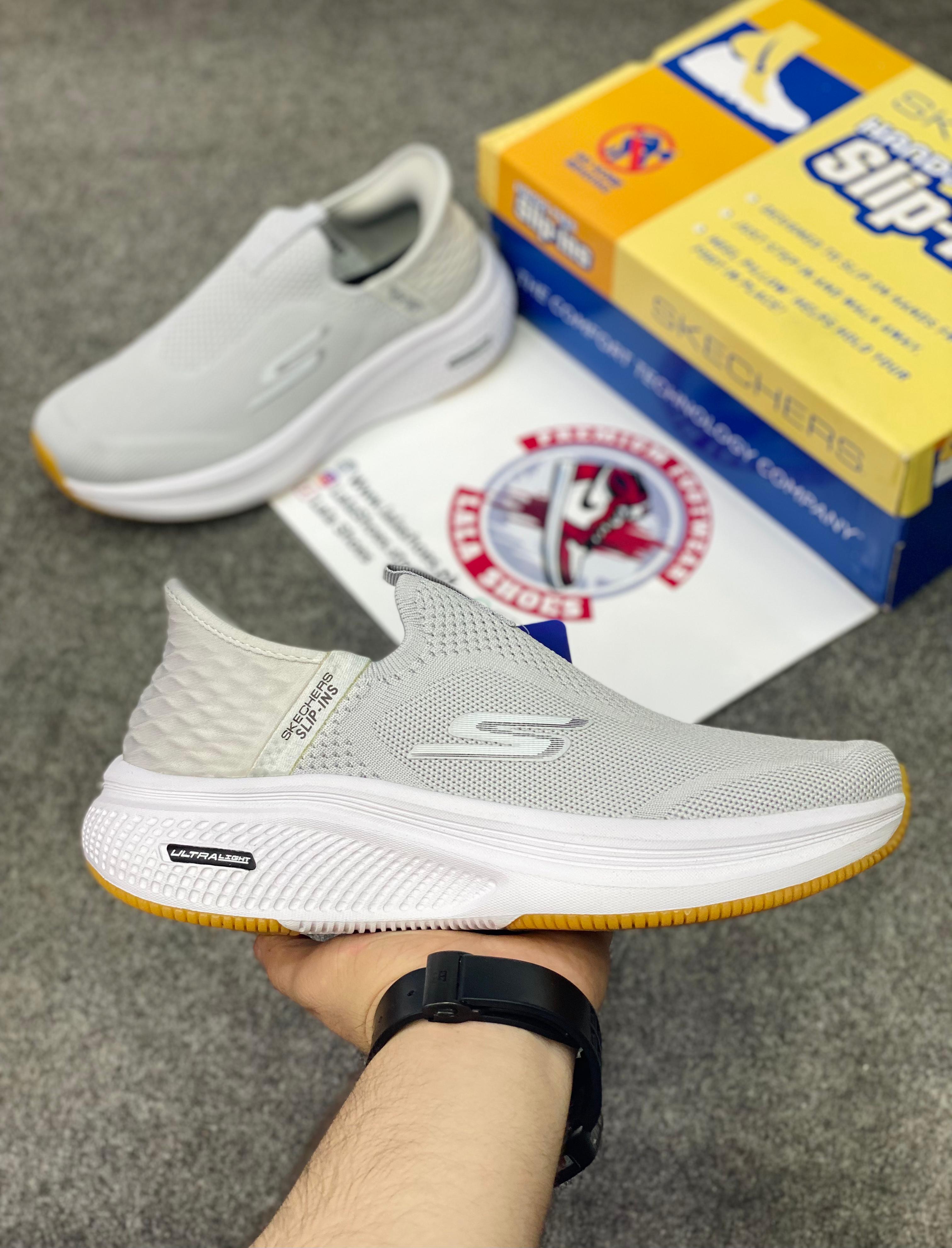 Skechers Max Cushioning Slip-Ins 002146 | Lightweight | Comfortable
