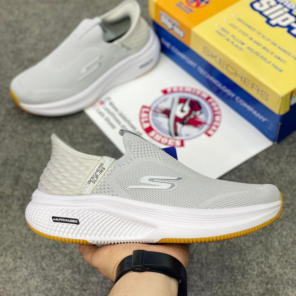 Skechers Max Cushioning Slip-Ins 002146 | Lightweight | Comfortable