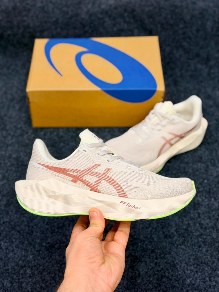 ASICS NOVABLAST 6 .White / Peach Orange