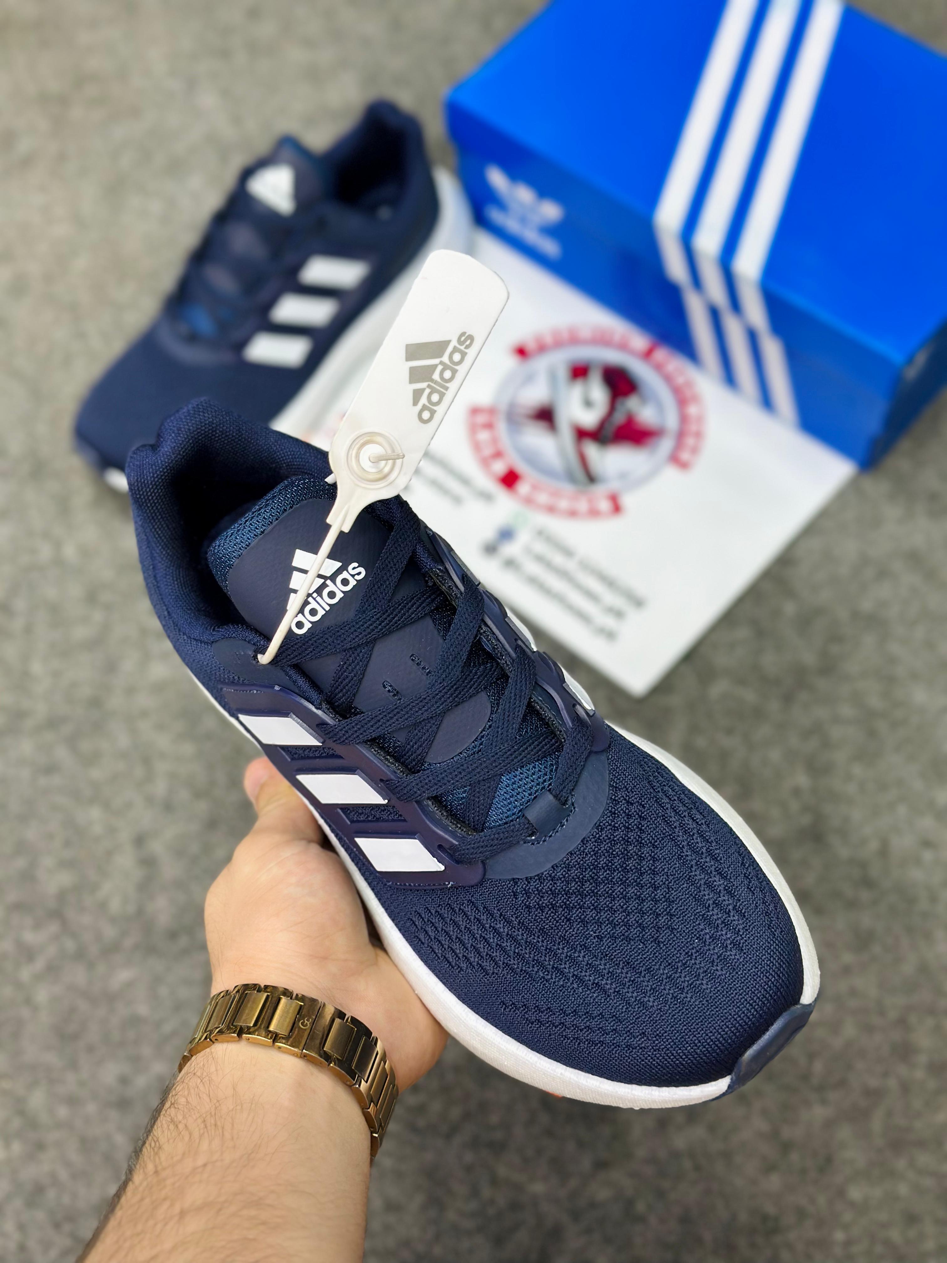 Adidas Ultra Boost 002215 - Lightweight &amp; Best for Gym
