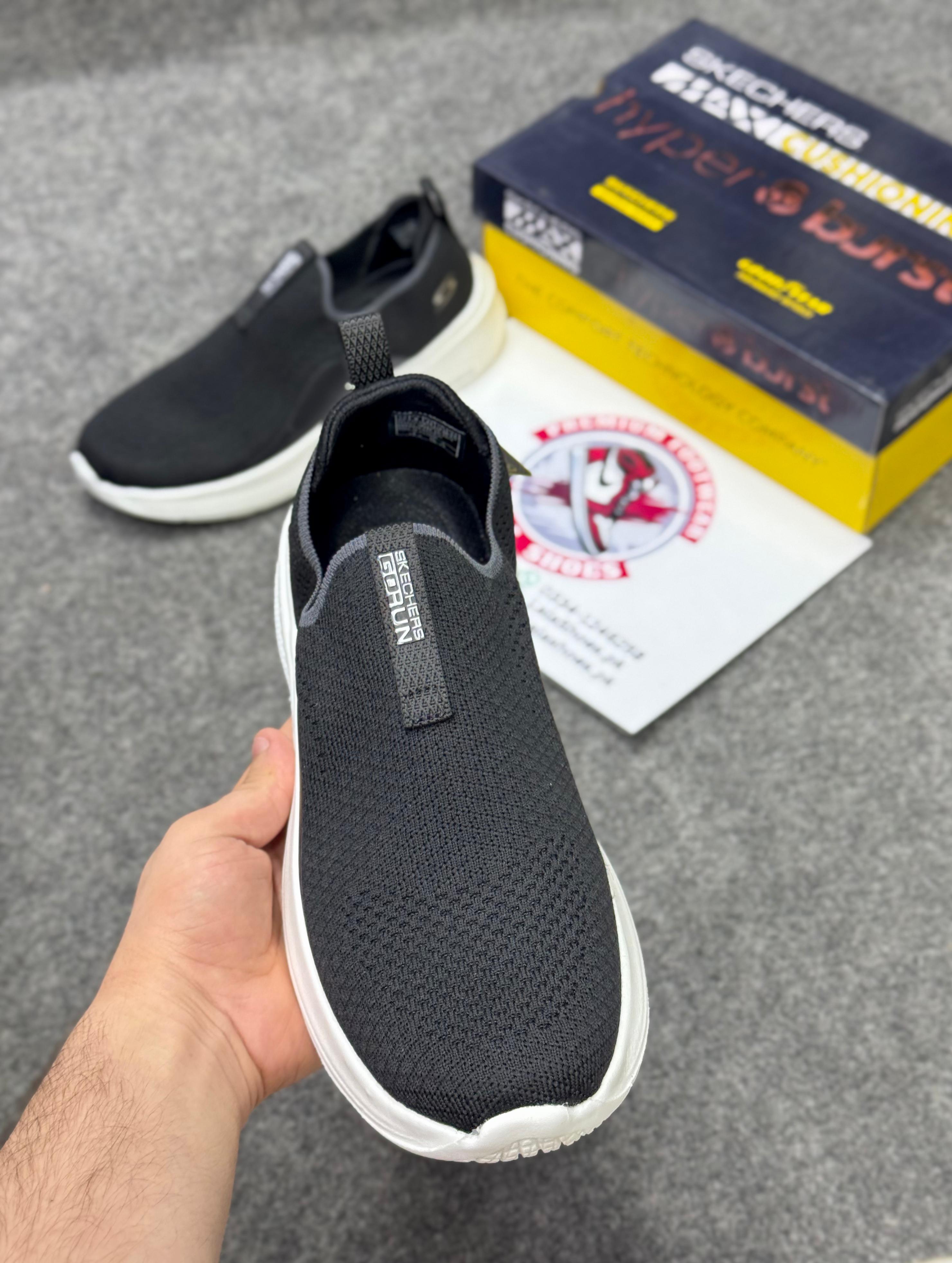 Skechers Vapor Foam Technology Black