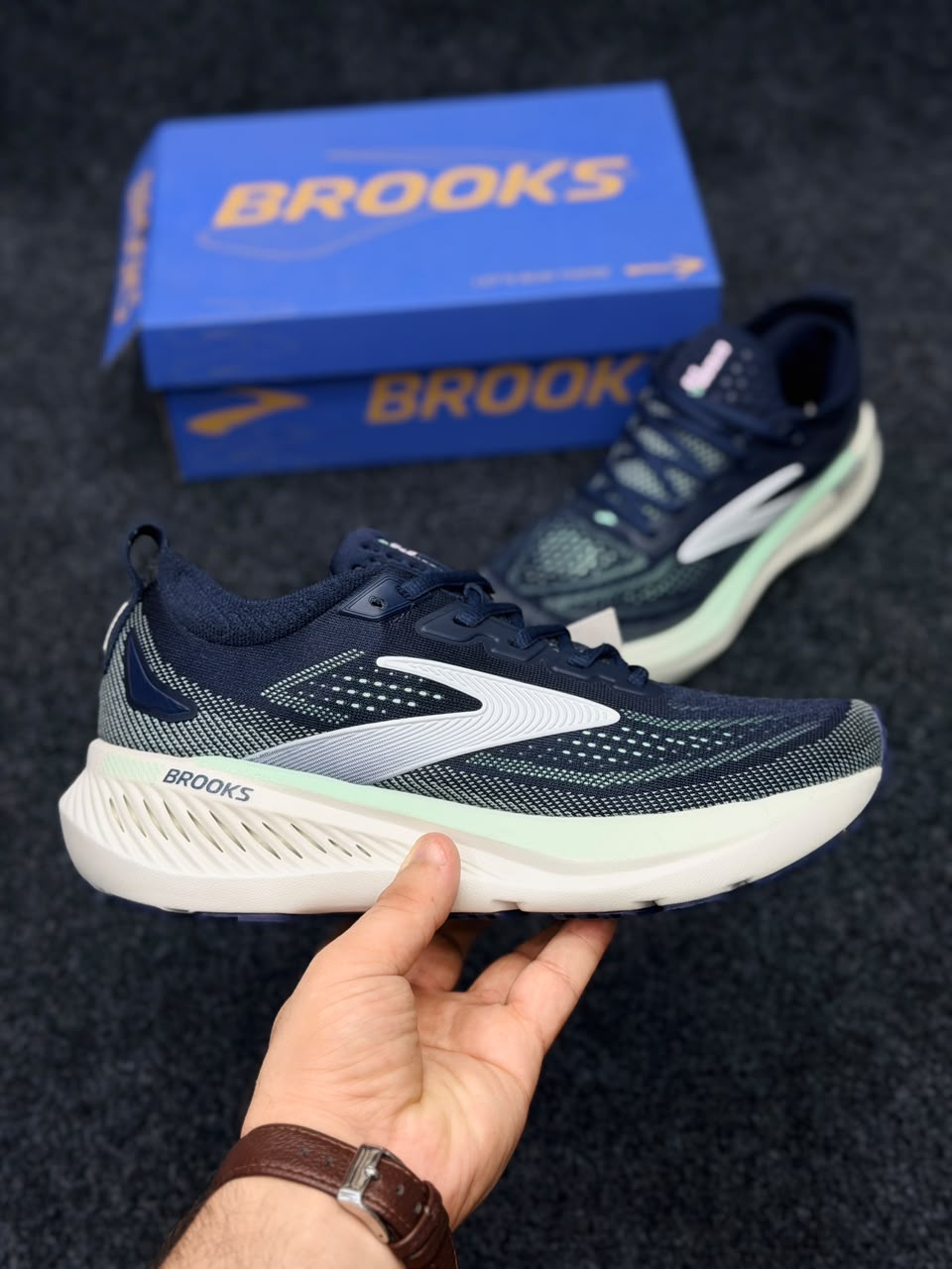 Brooks Glycerin 23 – Navy Blue / White / Mint