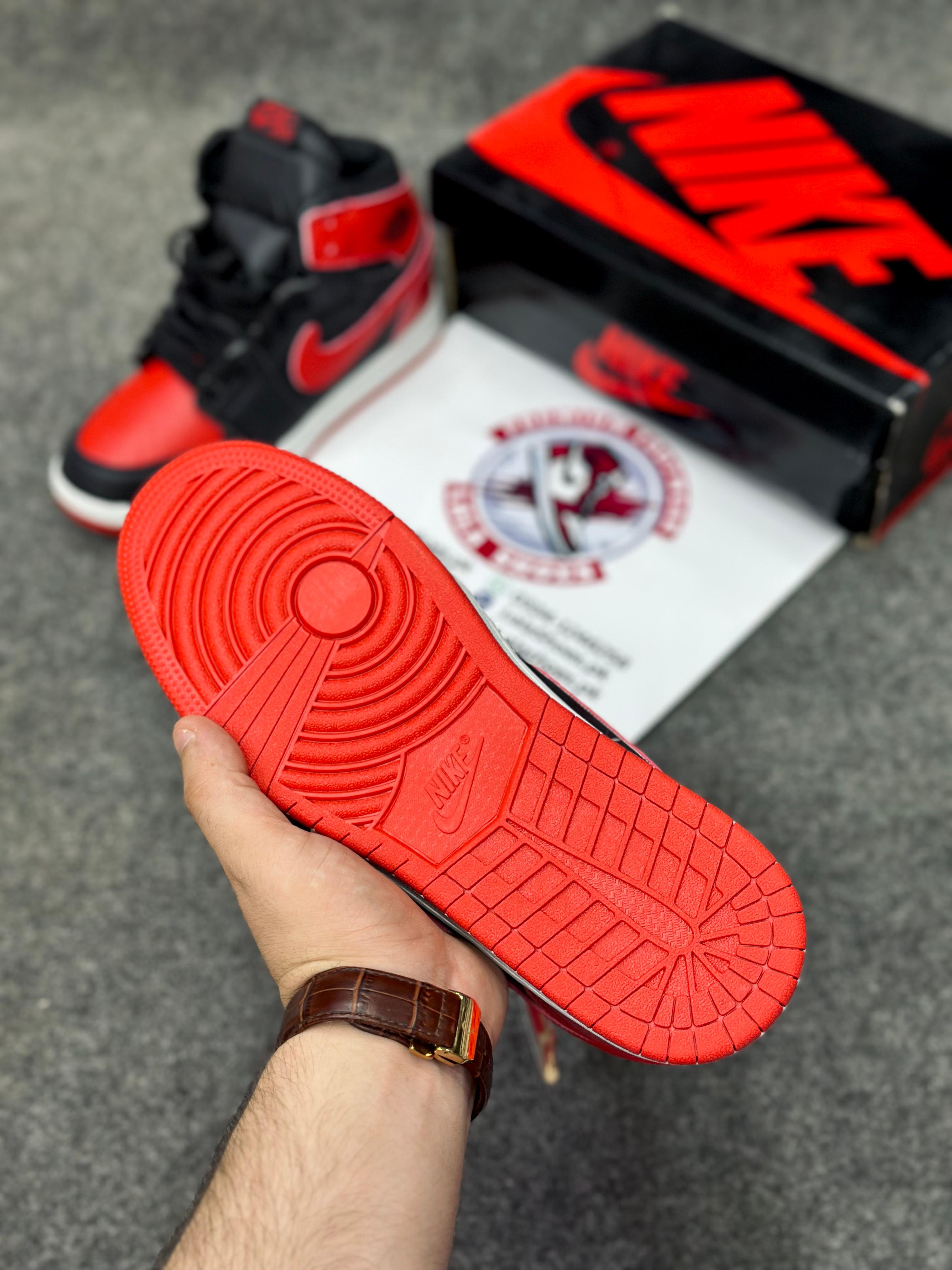 AJ1 Retro High OG Satin Bred