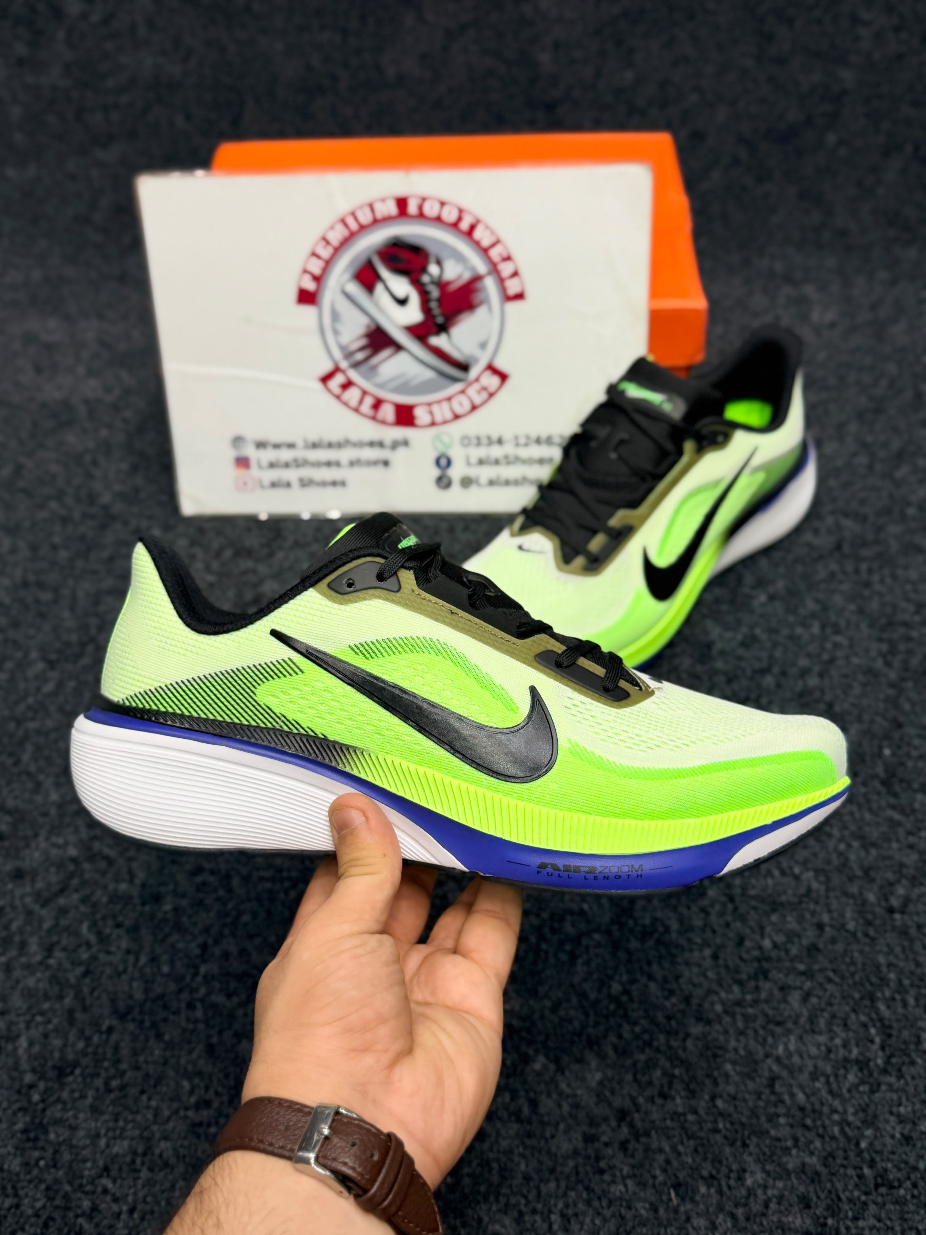 Nike Air Zoom Pegasus42
Color: Volt Green / Black / Racer Blue / White