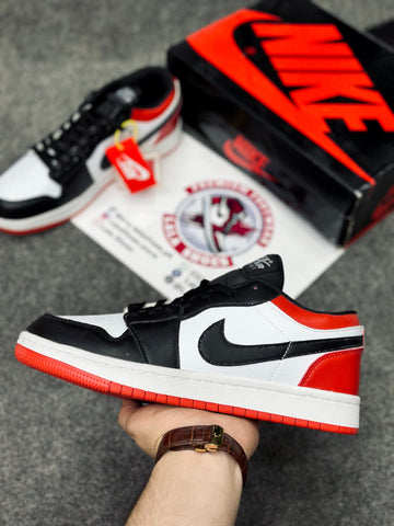 AJ1 Retro Low OG Black Toe