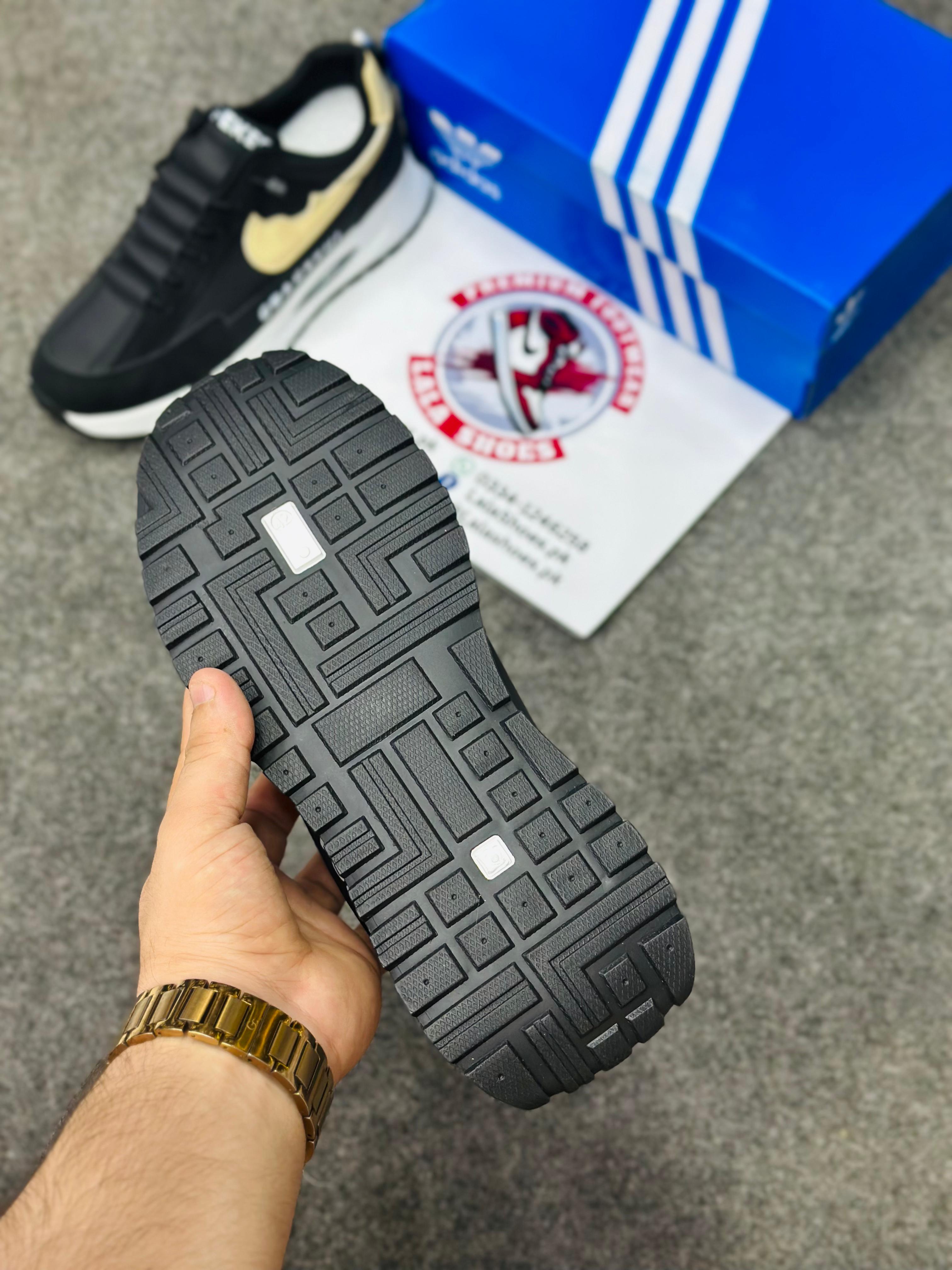 Fashion Shoes 012304 - Comfortable sole