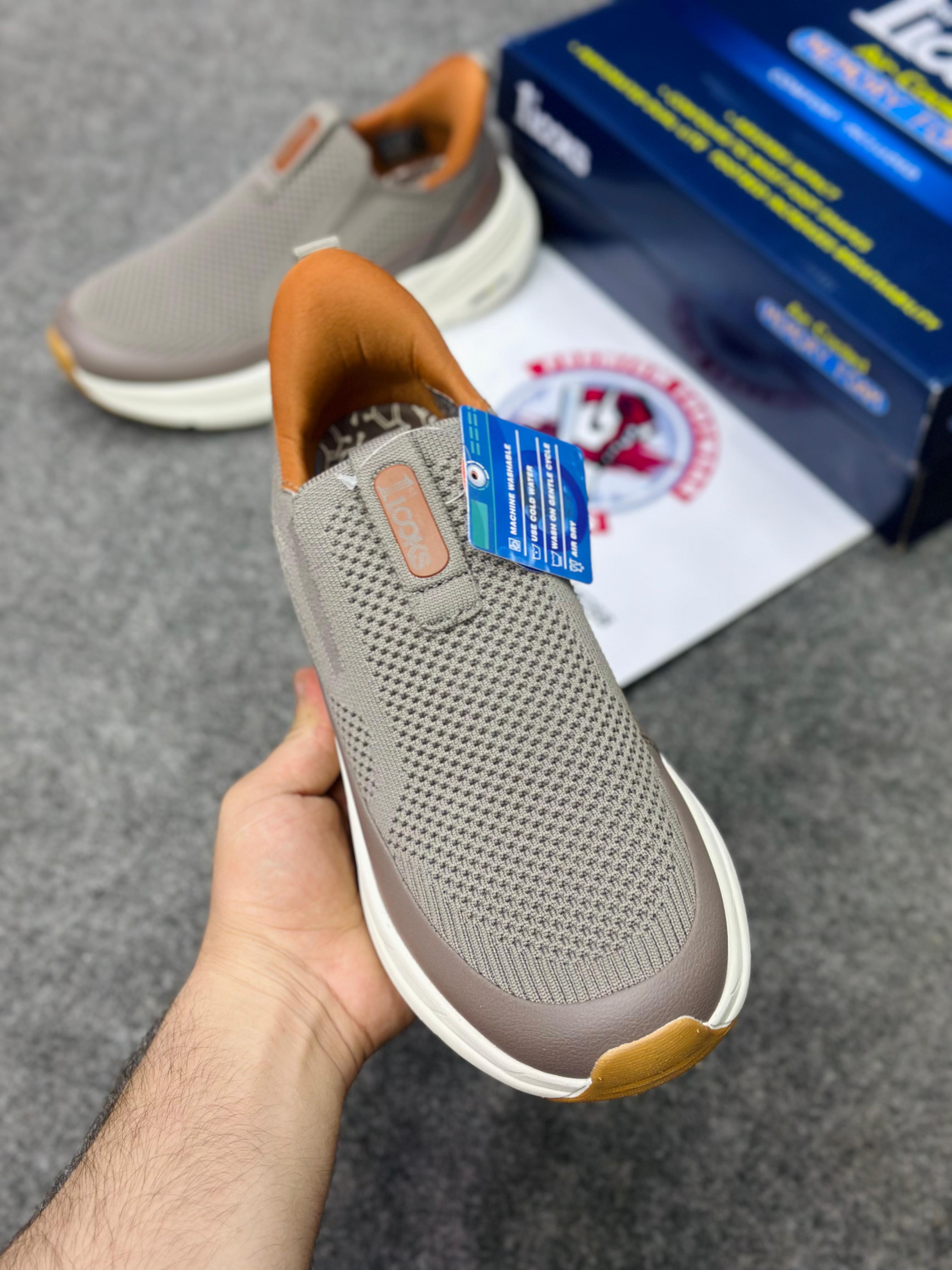 Skechers Hyperburst 2105 Memory Foam Technolgy 2025 Export - Free Delivery