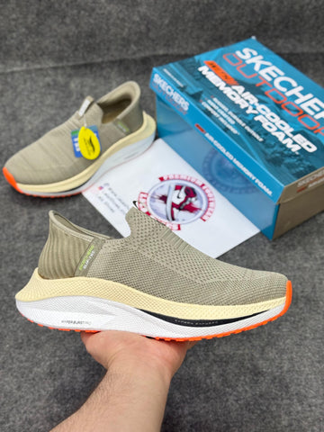 Skechers Slip-ins: Max Cushioning Hyper Burst Light Brown Lightweight, Air-Cooled Memory Foam