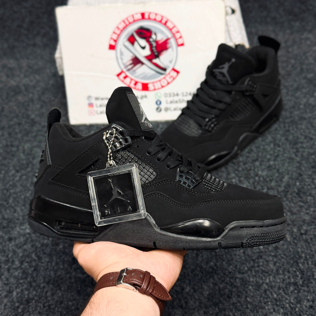 Air Jordan 4 Retro – Triple Black
Colour: Black / Anthracite / Black
