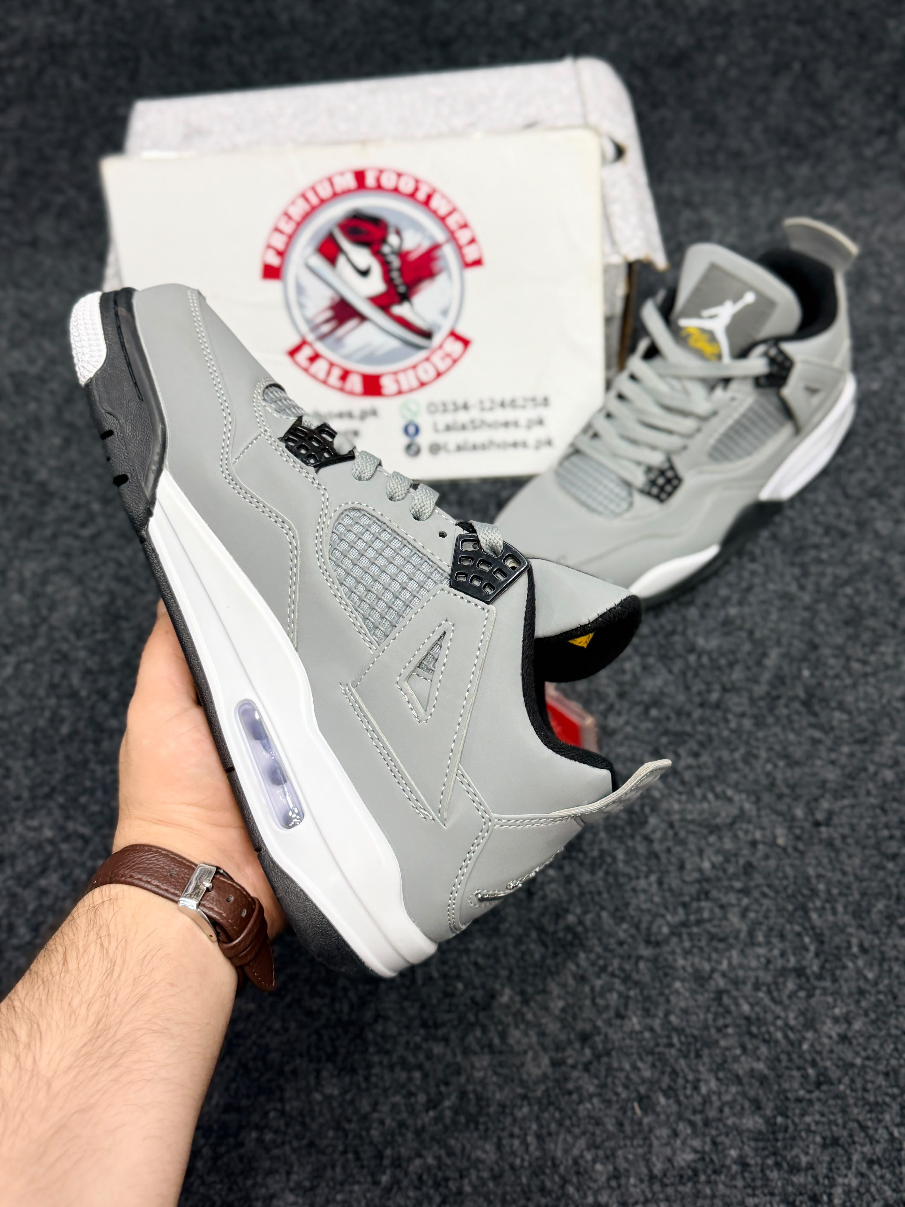 Air Jordan 4 Retro – Cool Grey
Colour: Cool Grey / White / Black