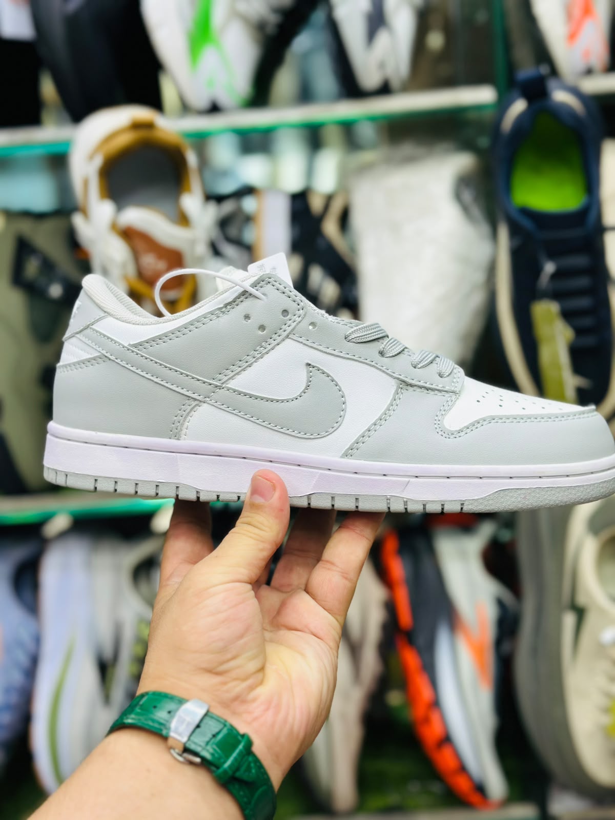 Nike panda sb dunks