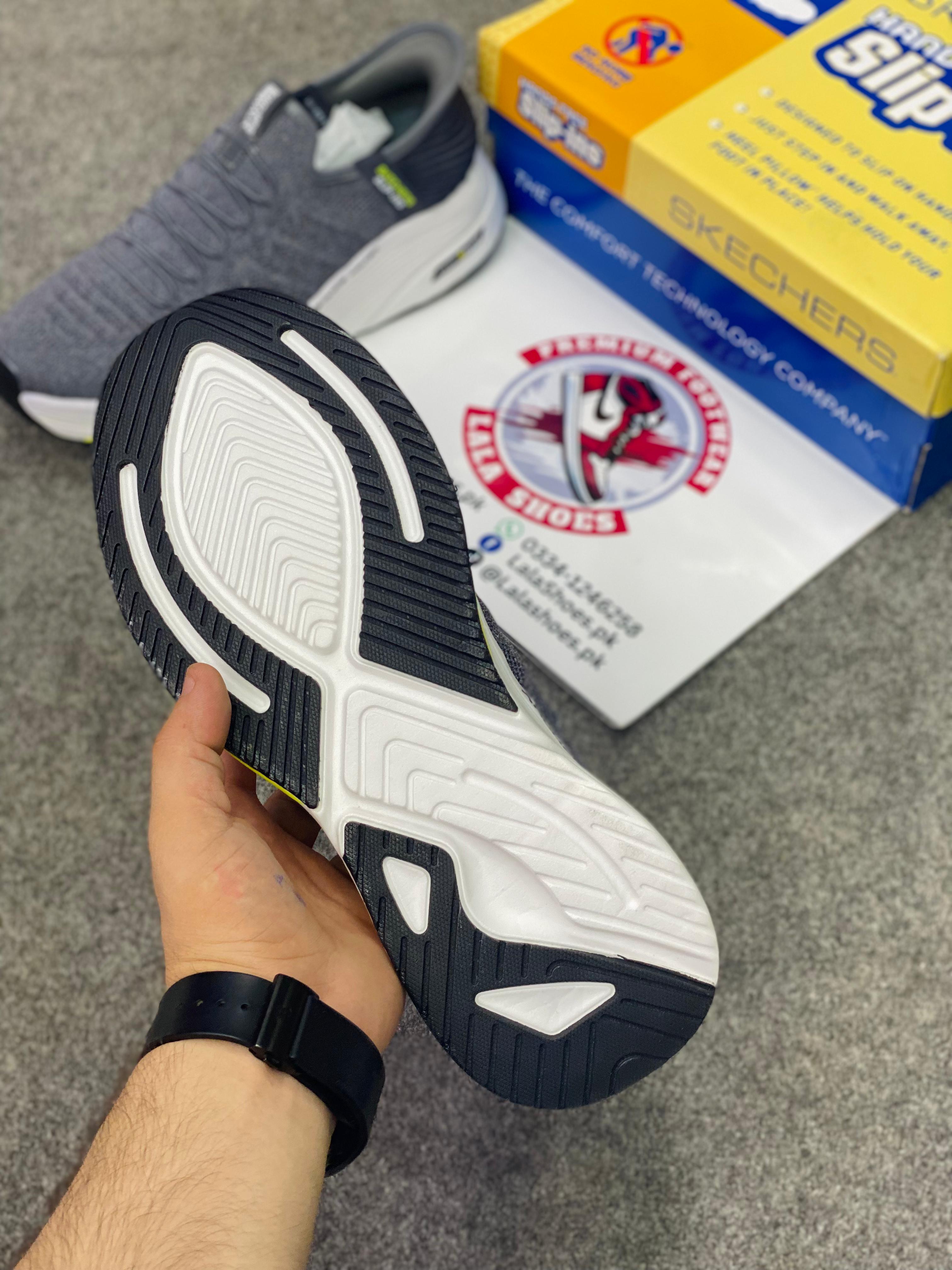 Skechers Hyper Burst® 032105 - Lightweight - Comfortable & Breathable
