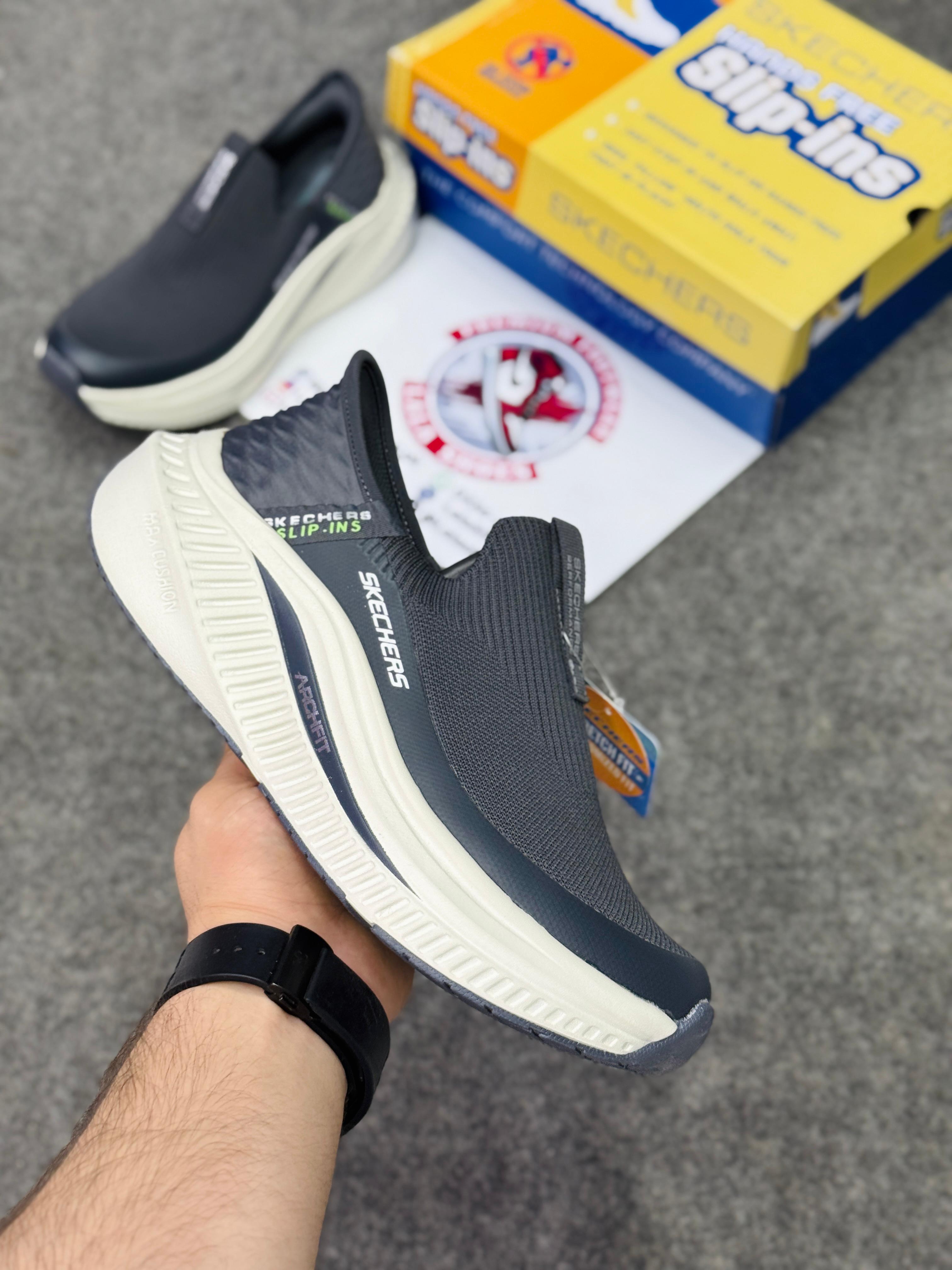 Skechers Max Cushion SlipOns - Ultra Comfort - Free Delivery 0028