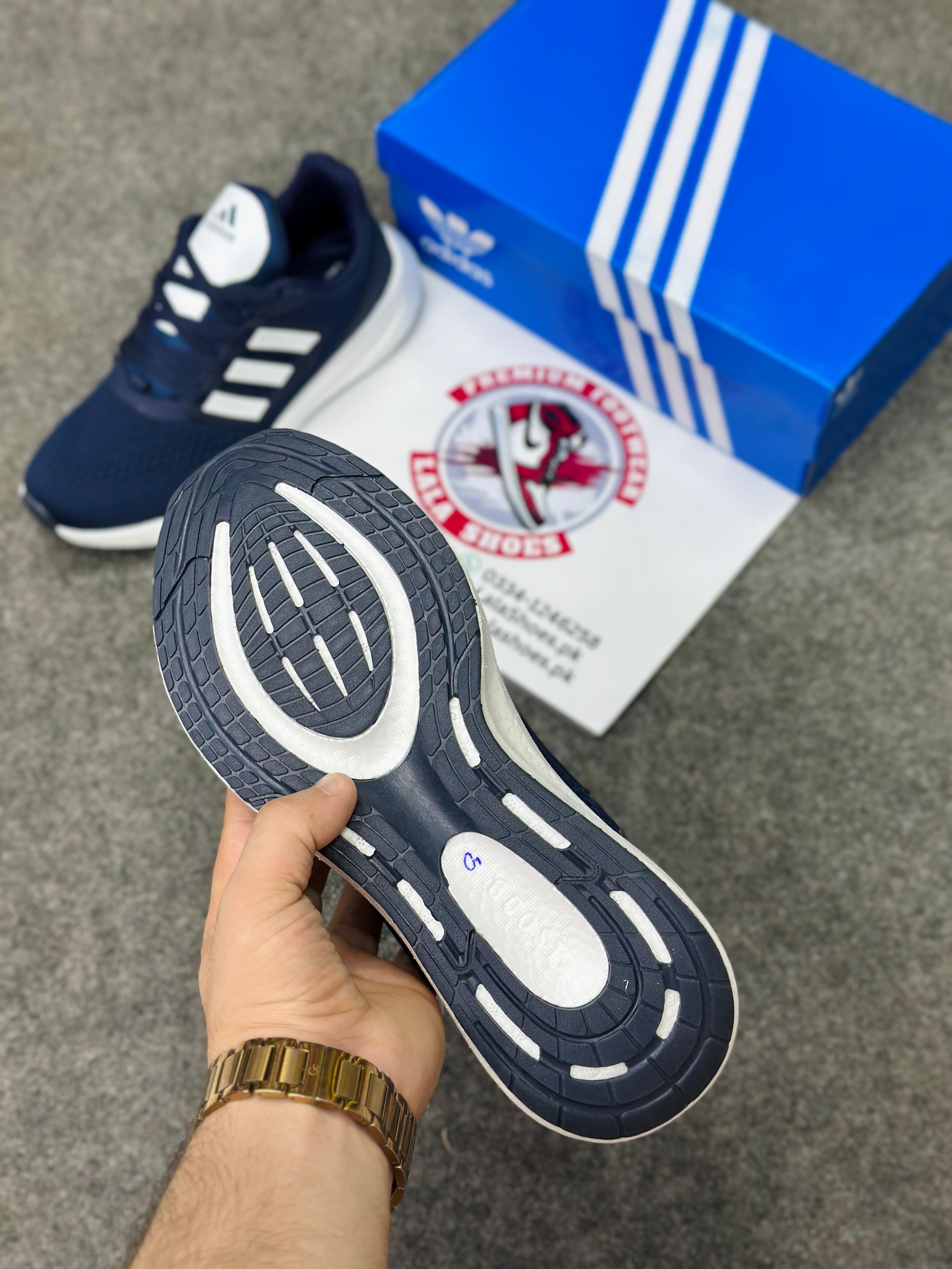 Adidas Ultra Boost 002215 - Lightweight &amp; Best for Gym