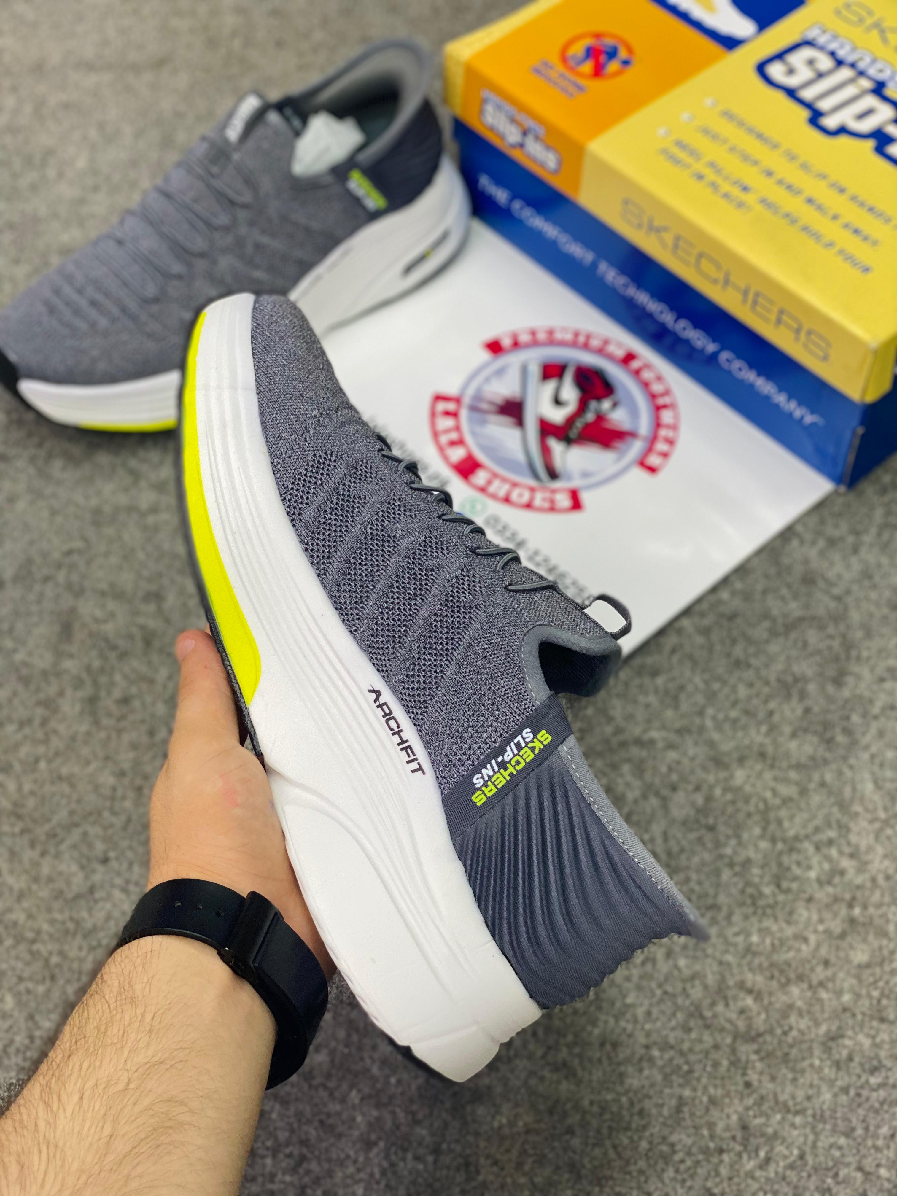 Skechers Hyper Burst® 032105 - Lightweight - Comfortable & Breathable