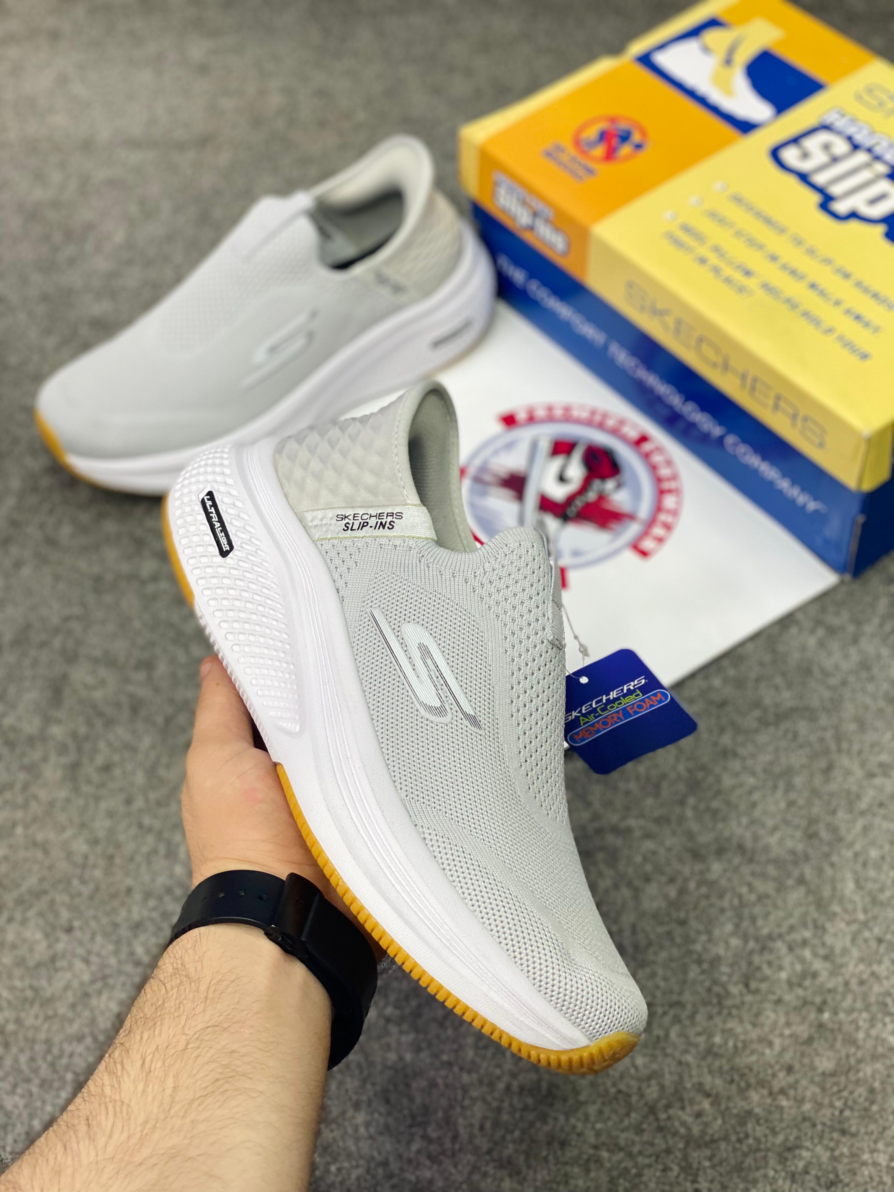 Skechers Max Cushioning Slip-Ins 002146 | Lightweight | Comfortable
