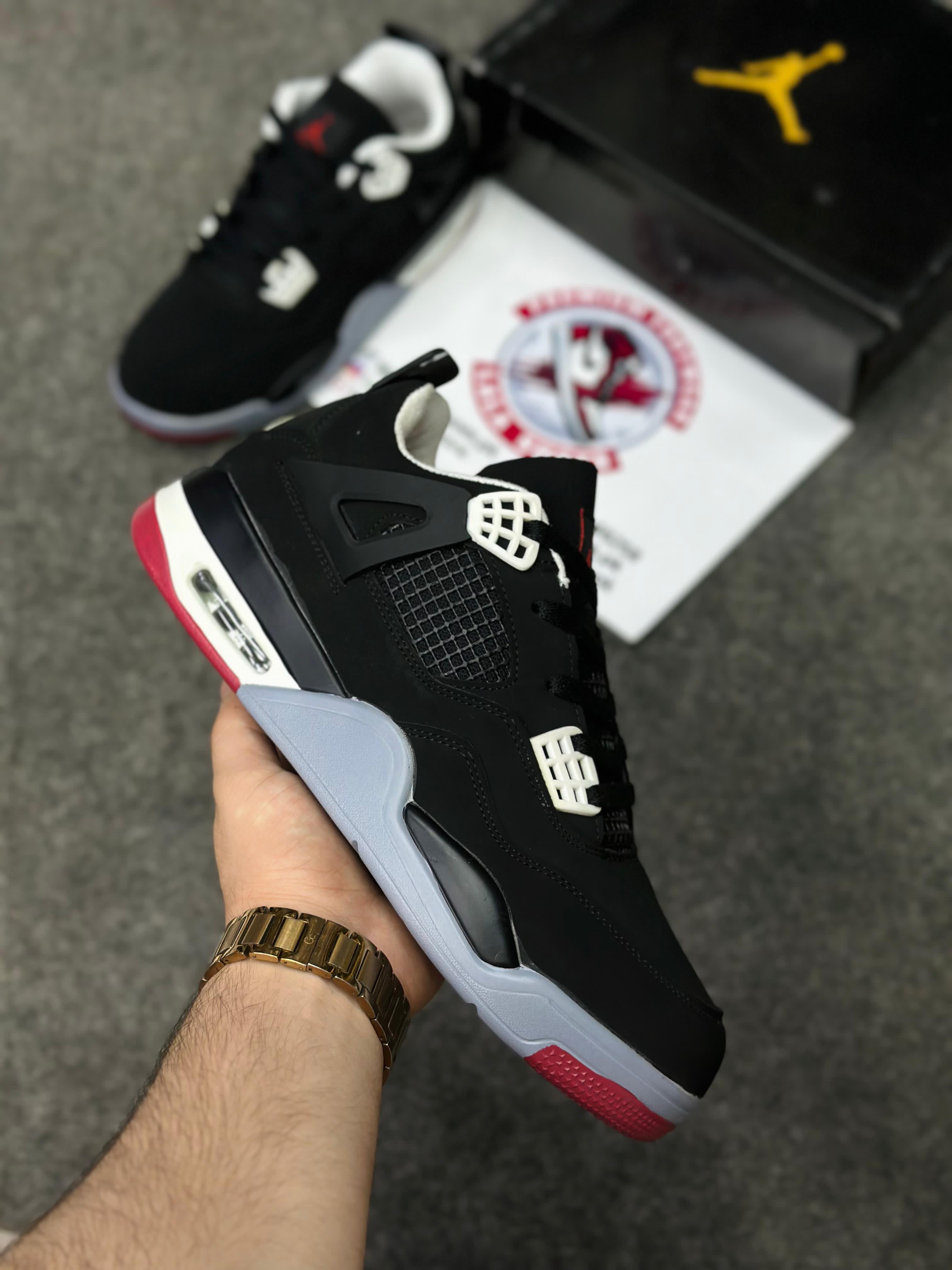 Air Jordan 4 Retro OG Bred