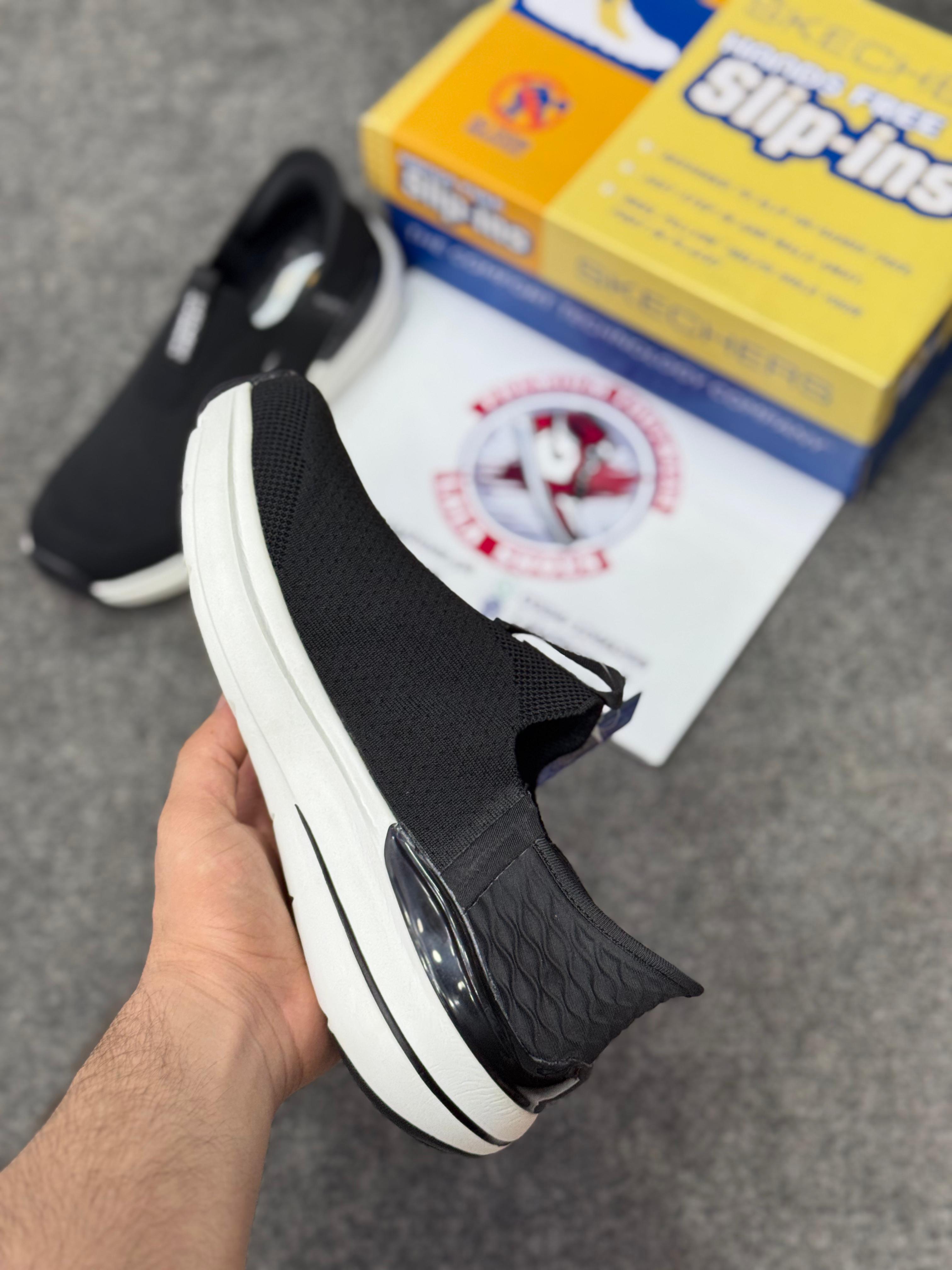 Skechers Slip-ins: Max Cushioning Hyper Burst 89654, Air-Cooled Memory Foam