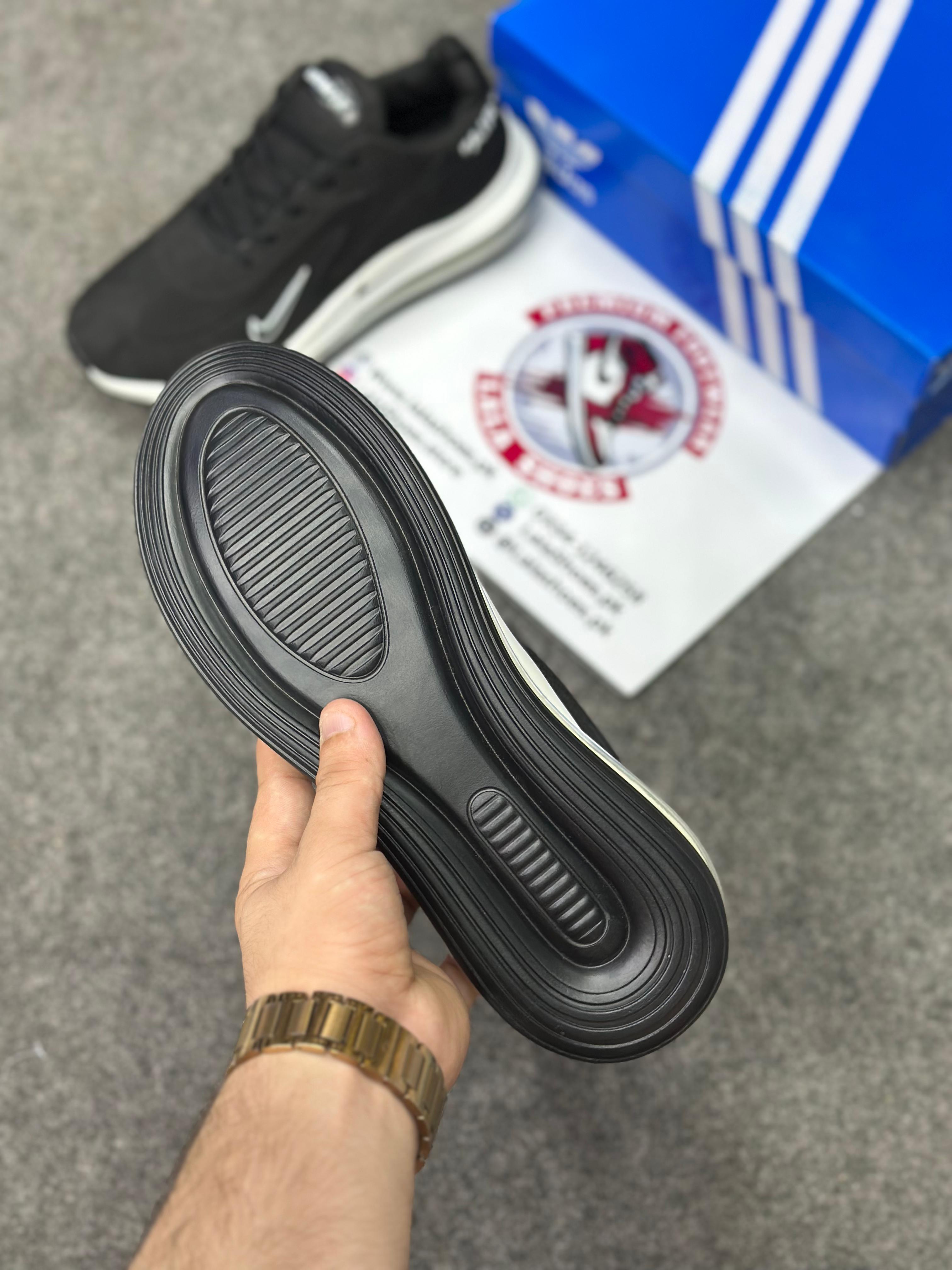 Nike Air Max 720 Black