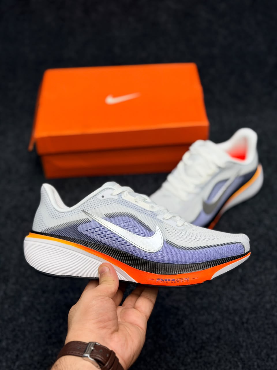Nike Air Zoom Pegasus42
Color: White / Lavender / Black / Bright Orange