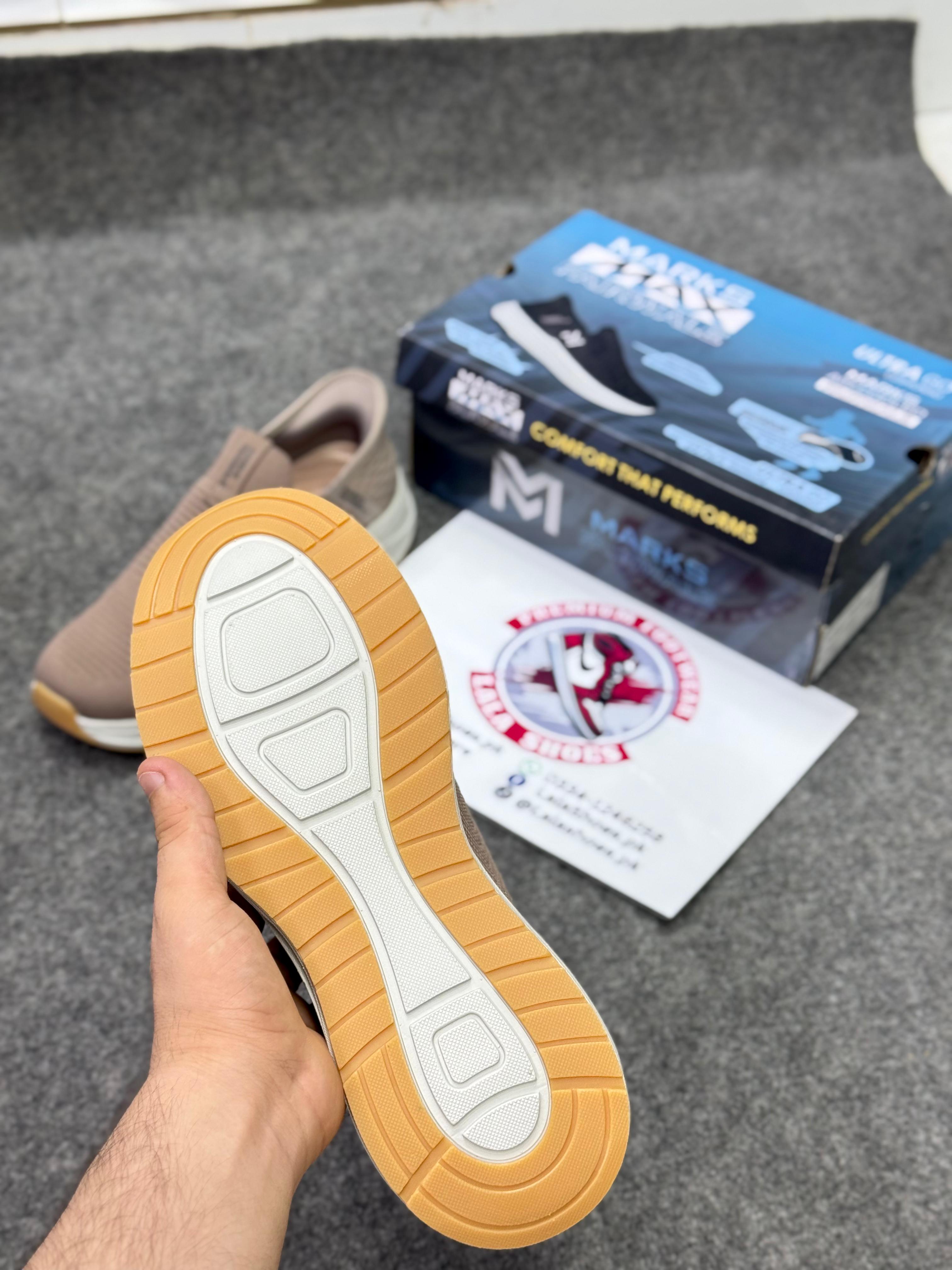 Skechers Slip-ins: Max Cushioning Hyper Burst 78412, Air-Cooled Memory Foam