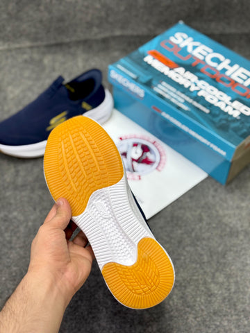 Skechers Slip-ins: Max Cushioning Hyper Burst Navy blue Comfort & Air-Cooled Cushioning | Best Walking