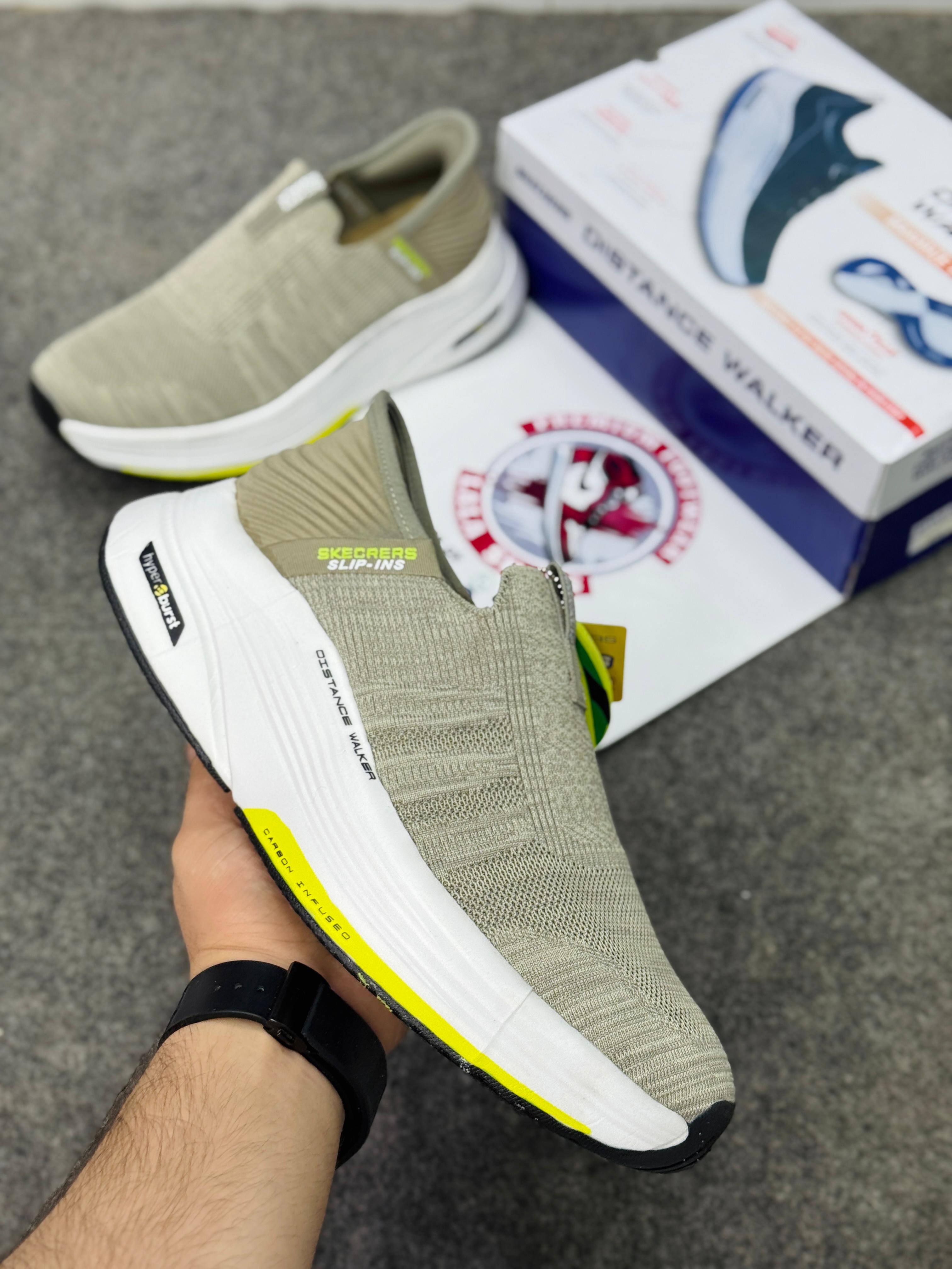 Skechers Hyper Burst® 032108 - Lightweight - Comfortable & Breathable