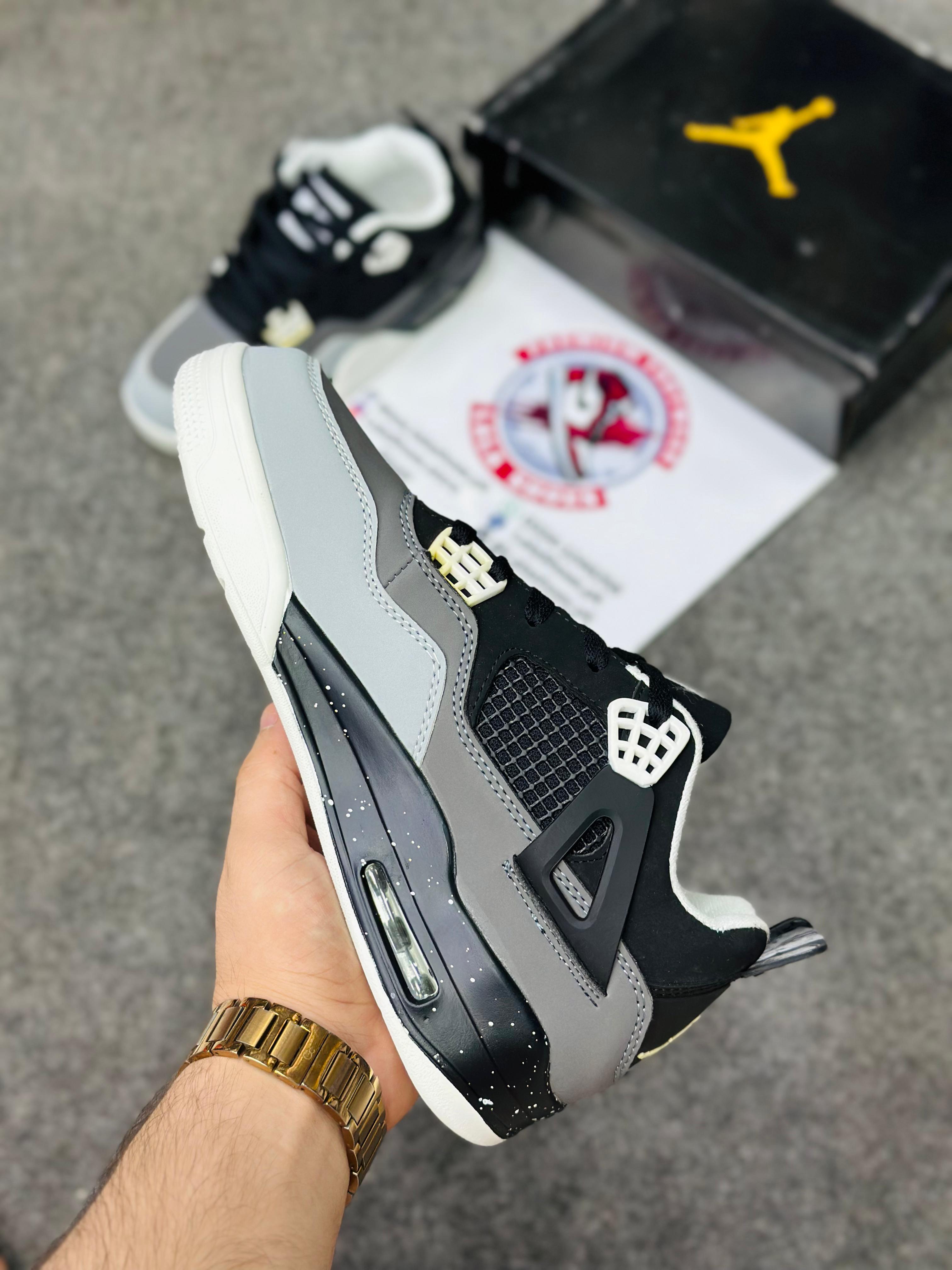 Air Jordan 4 Fear