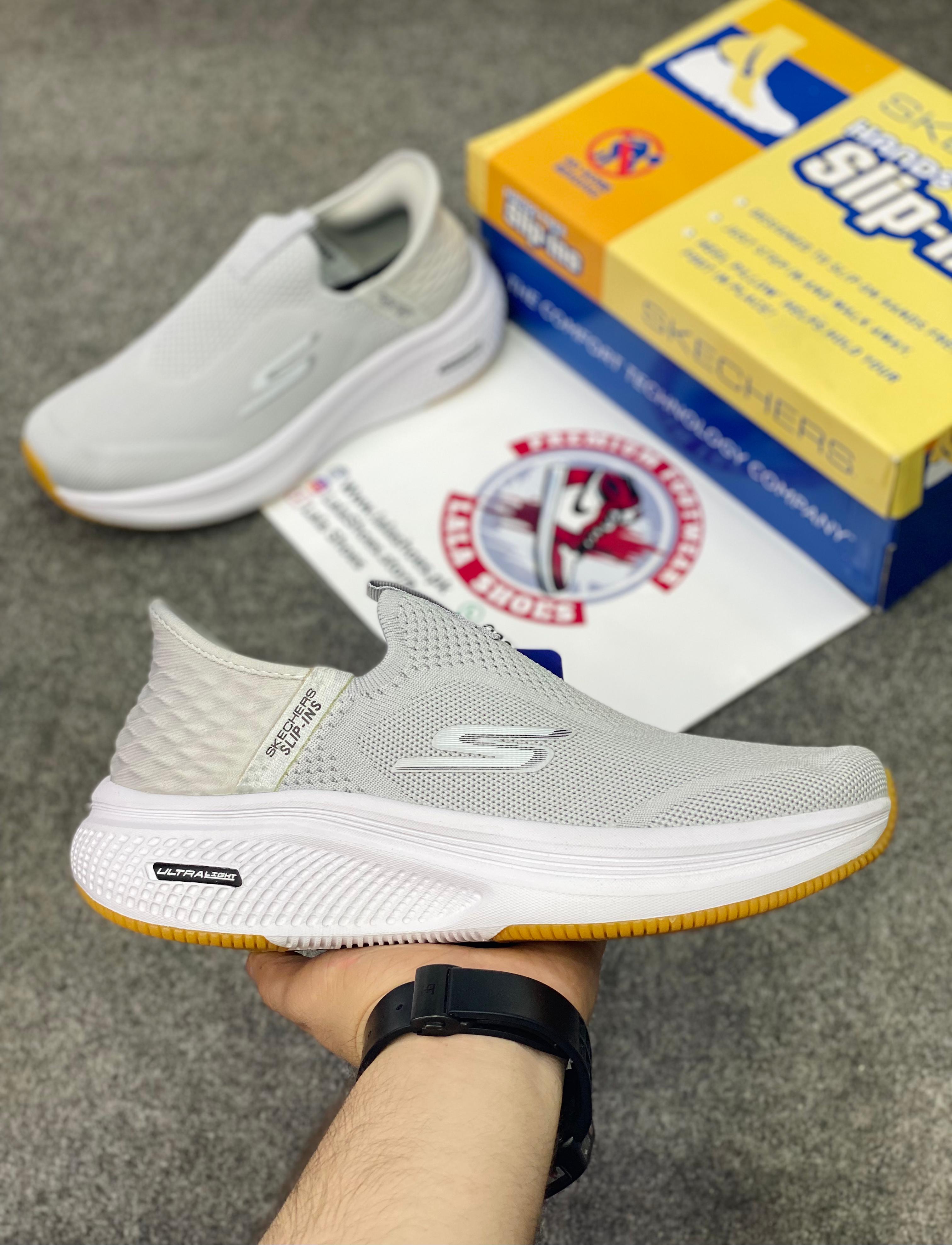 Skechers Max Cushioning Slip-Ins 002146 | Lightweight | Comfortable