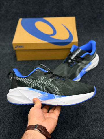 ASICS NOVABLAST 5 – Black / Blue / White
