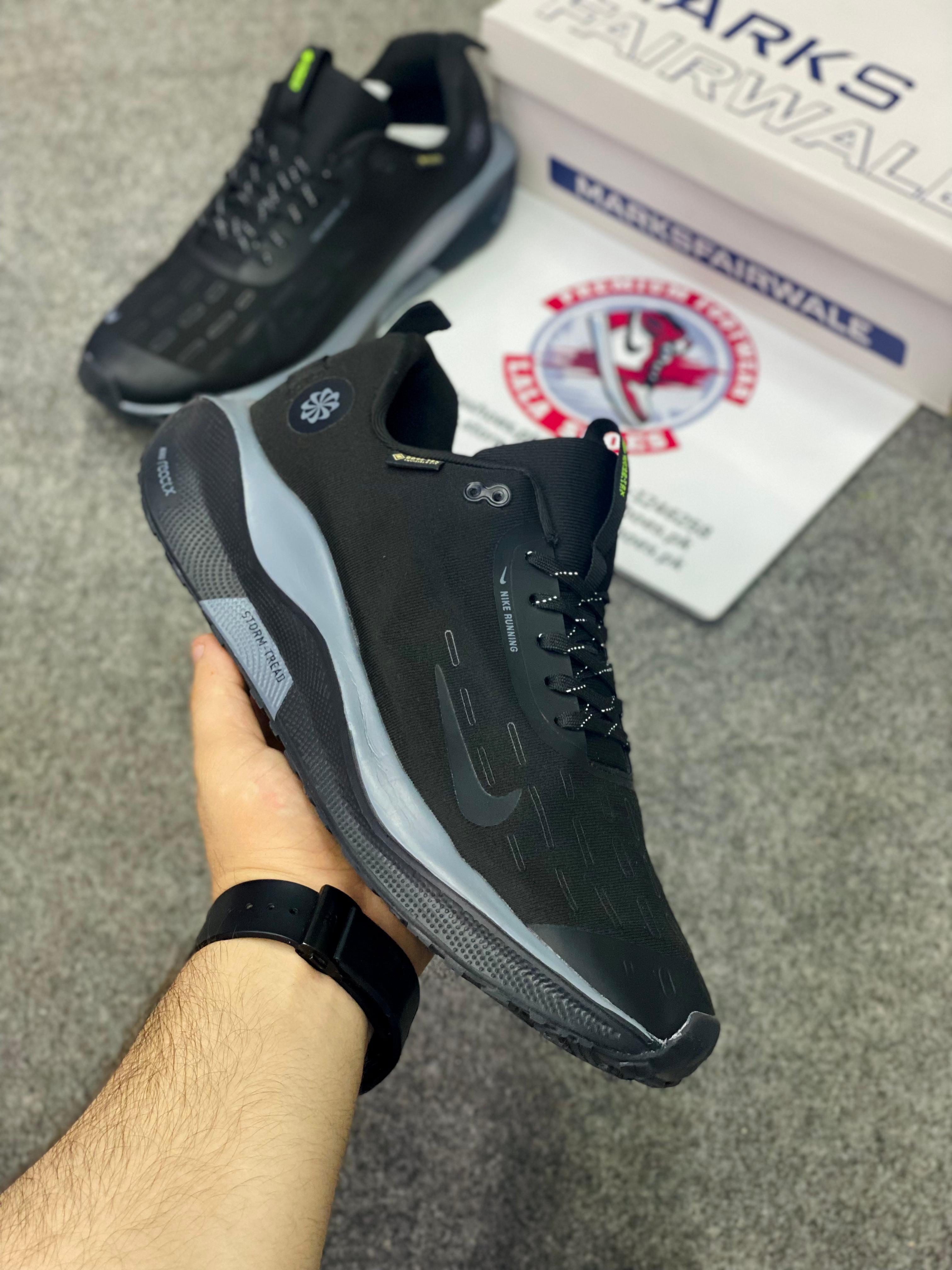 NKE - Infinity RN 4 GORE-TEX0 (Premium Batch 00215)