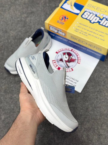 Skechers Slip-ins: Max Cushioning Hyper Burst light grey, Air-Cooled Memory Foam