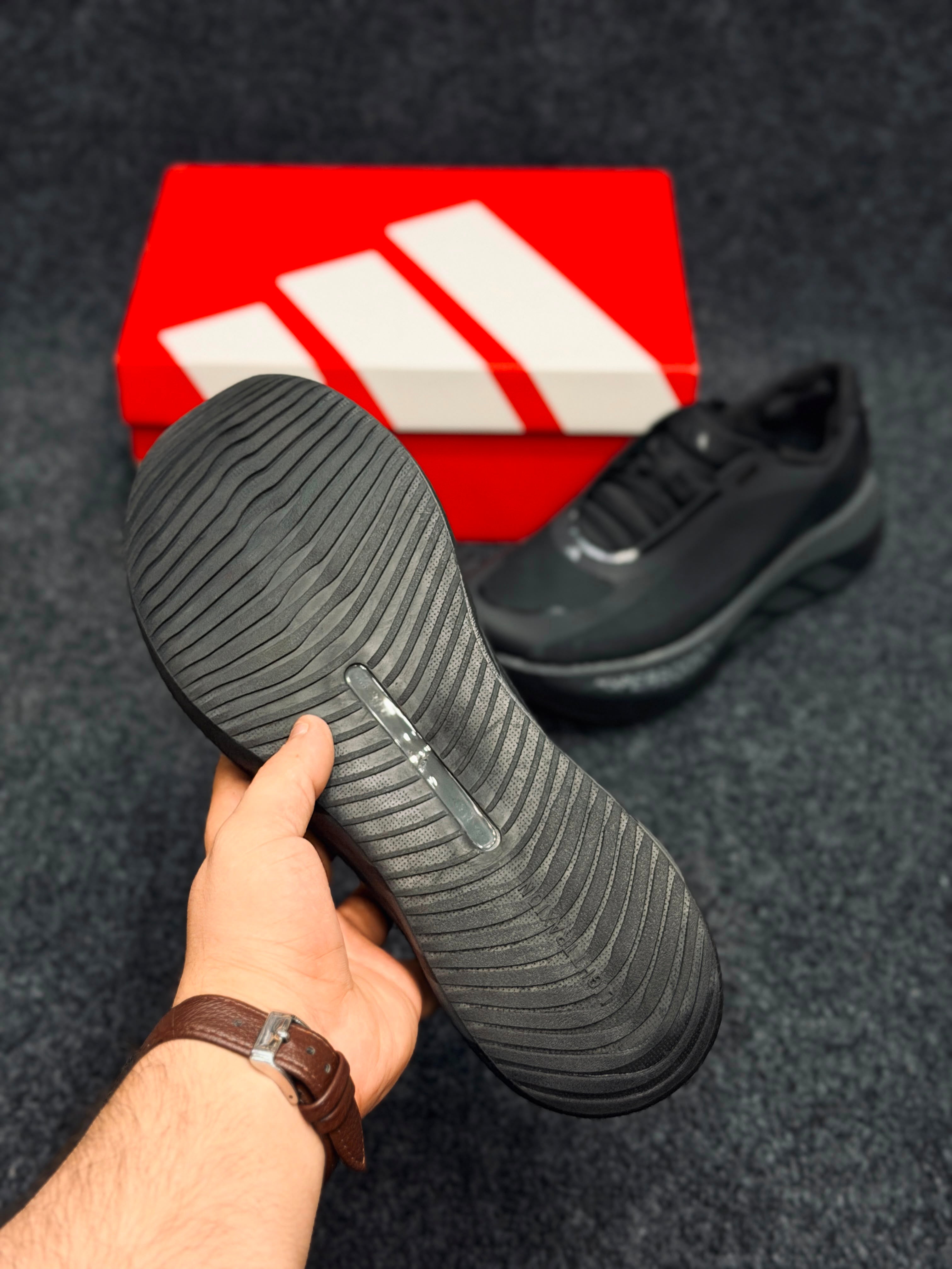 HYPERBOOST EDGE Running Shoes..Color: Triple Black / Dark Grey