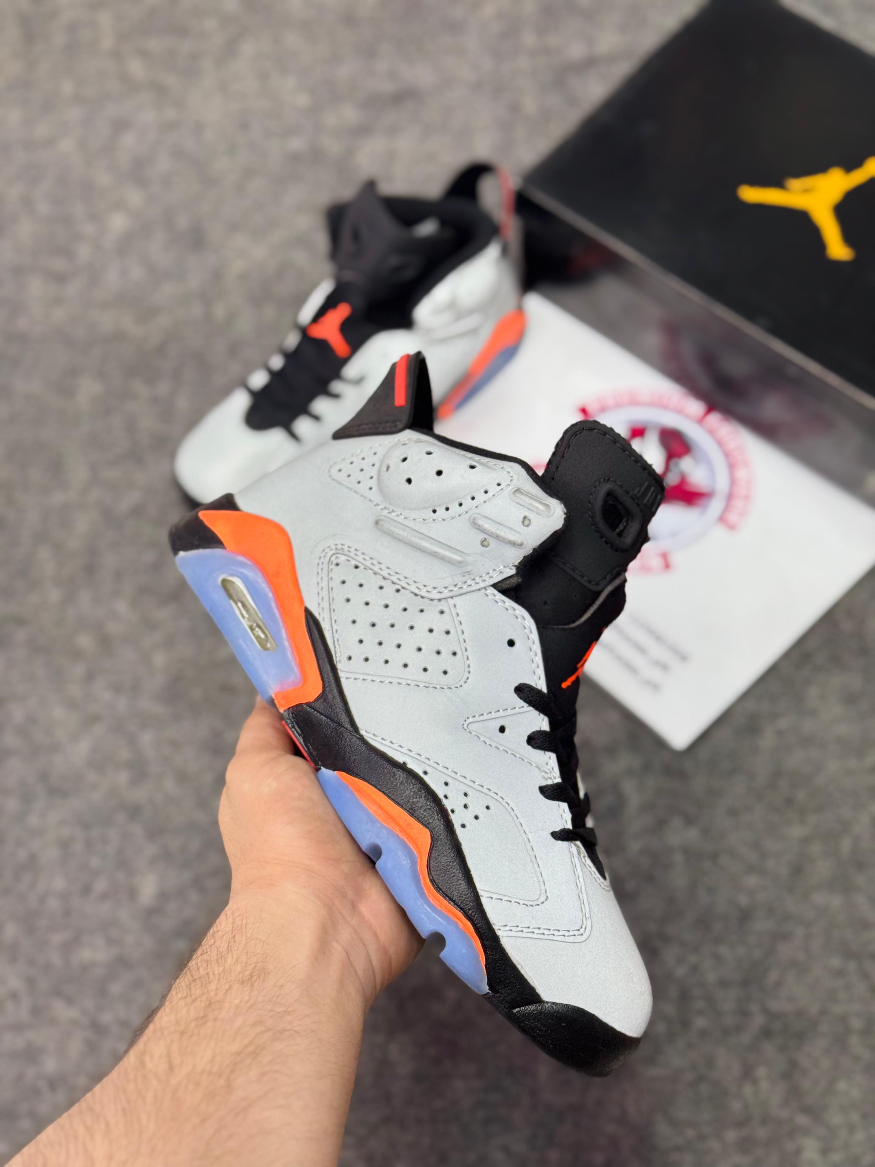 Air Jordan 6 silver