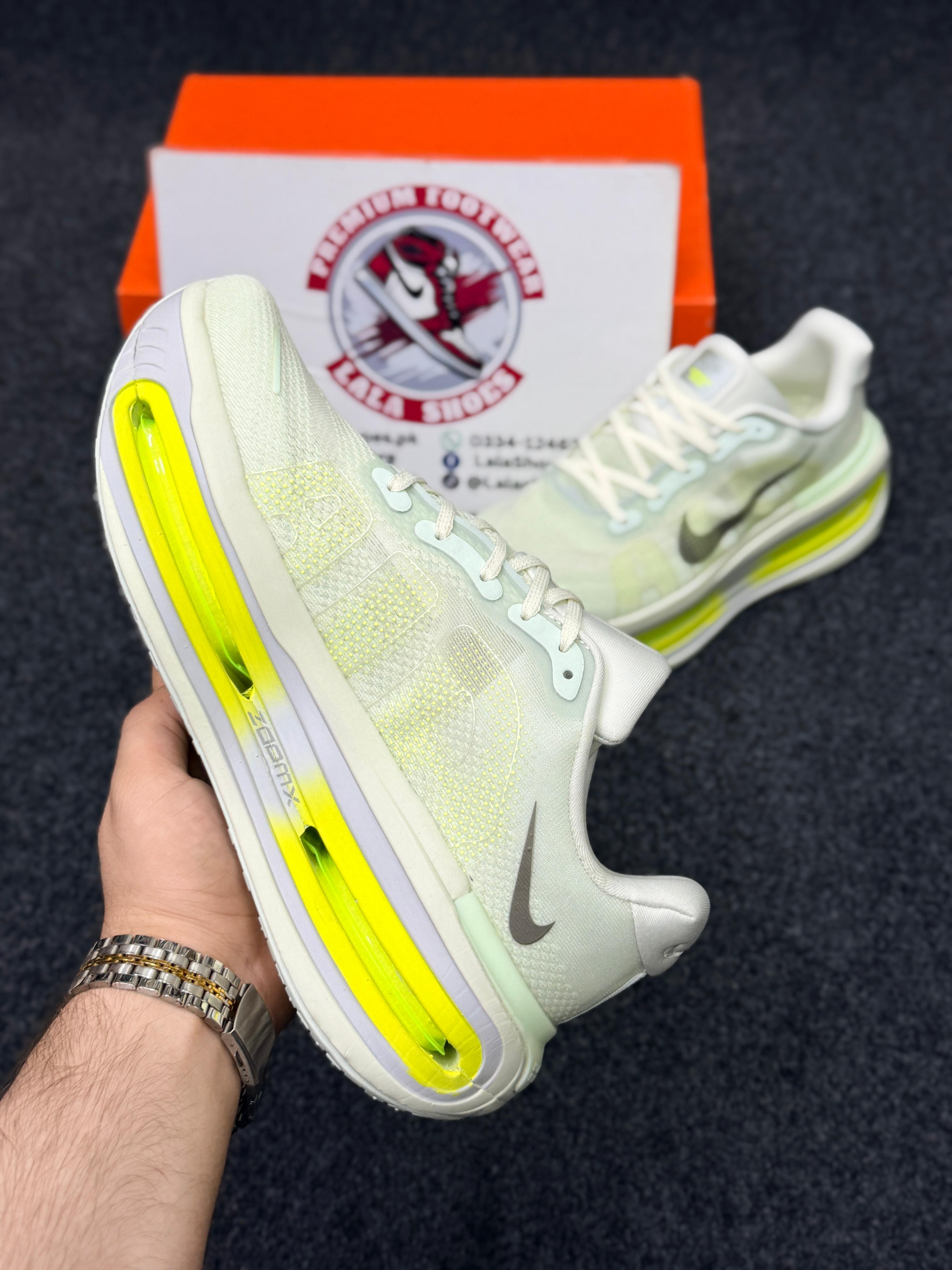 Nike Air Zoom Cushion Running Shoes – Light Grey Neon
