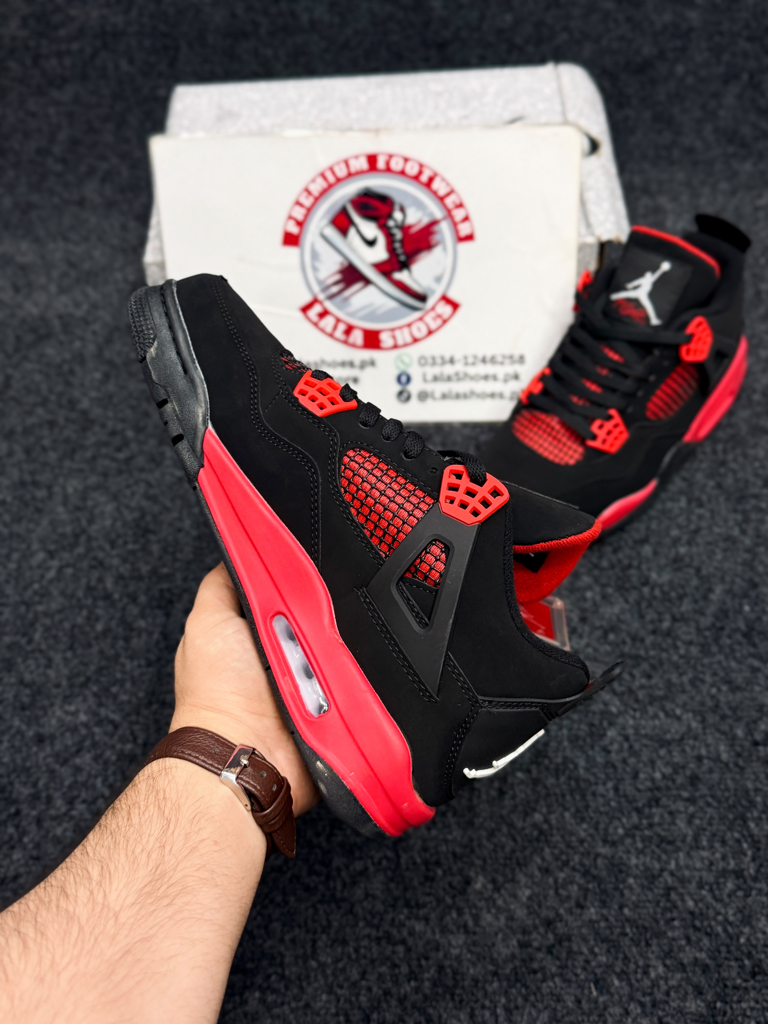 Air Jordan 4 Retro – Bred
Colour: Black / Fire Red / Cement Grey