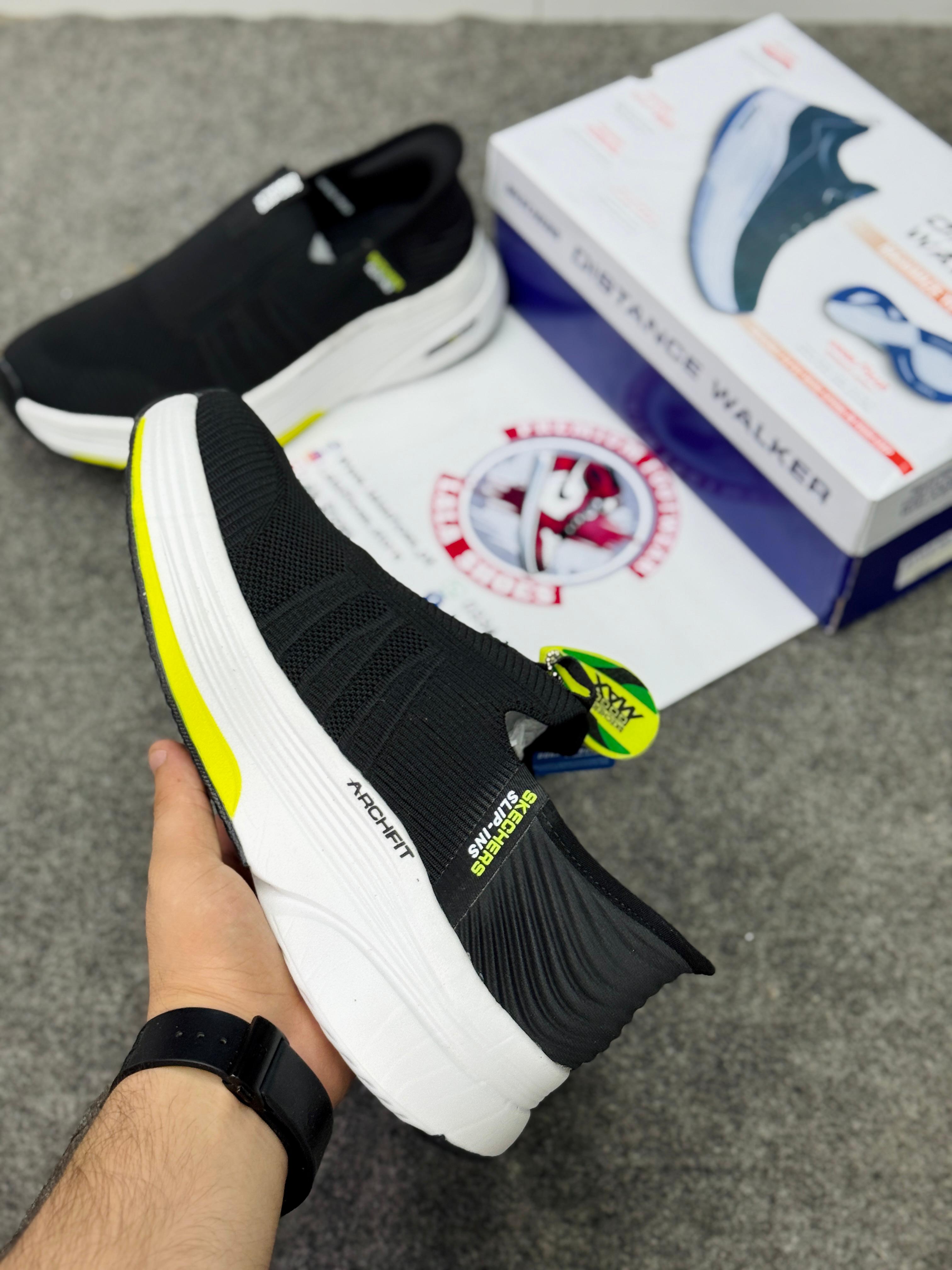 Skechers Hyper Burst® 032106 - Lightweight - Comfortable & Breathable