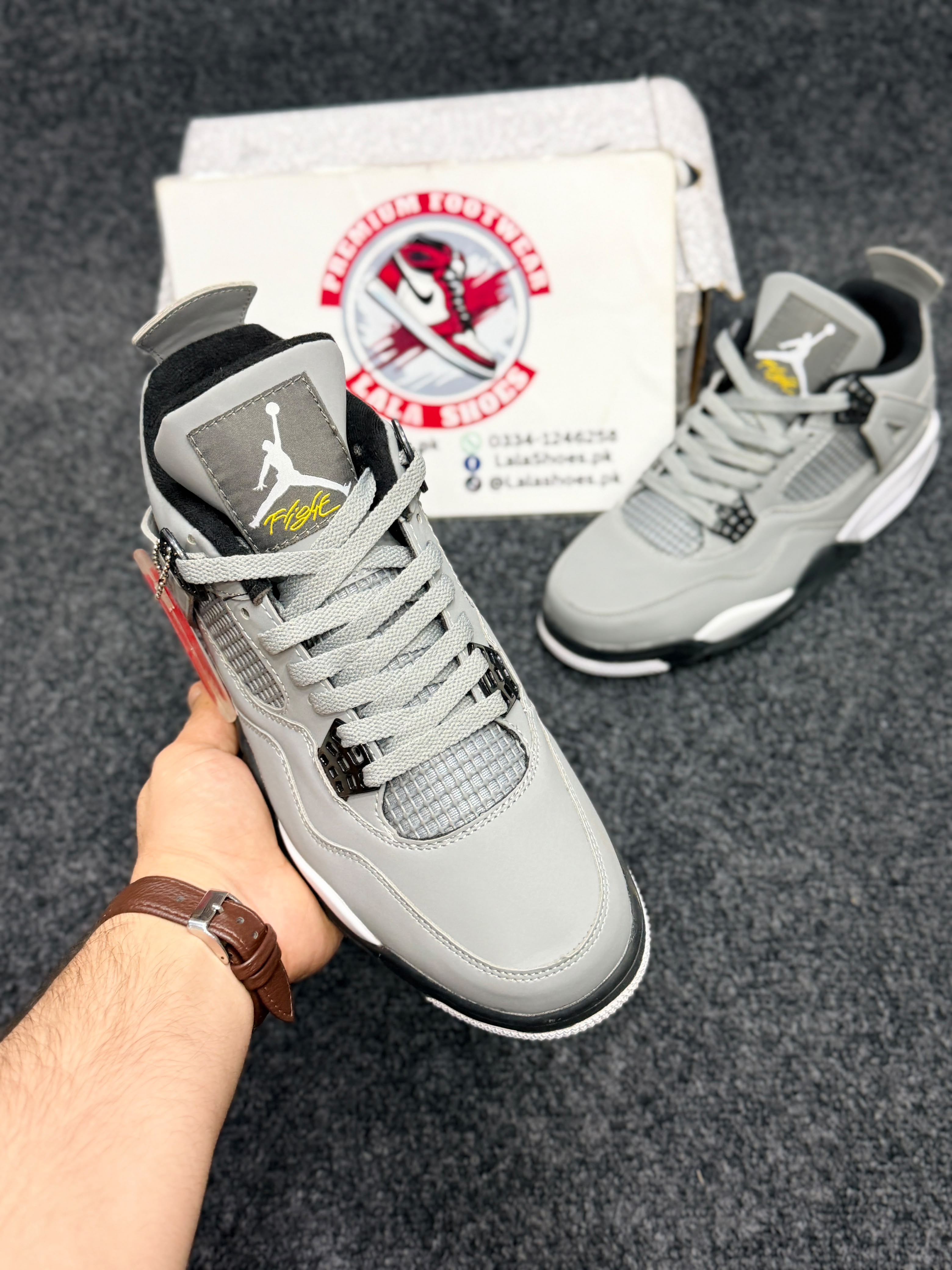 Air Jordan 4 Retro – Cool Grey
Colour: Cool Grey / White / Black