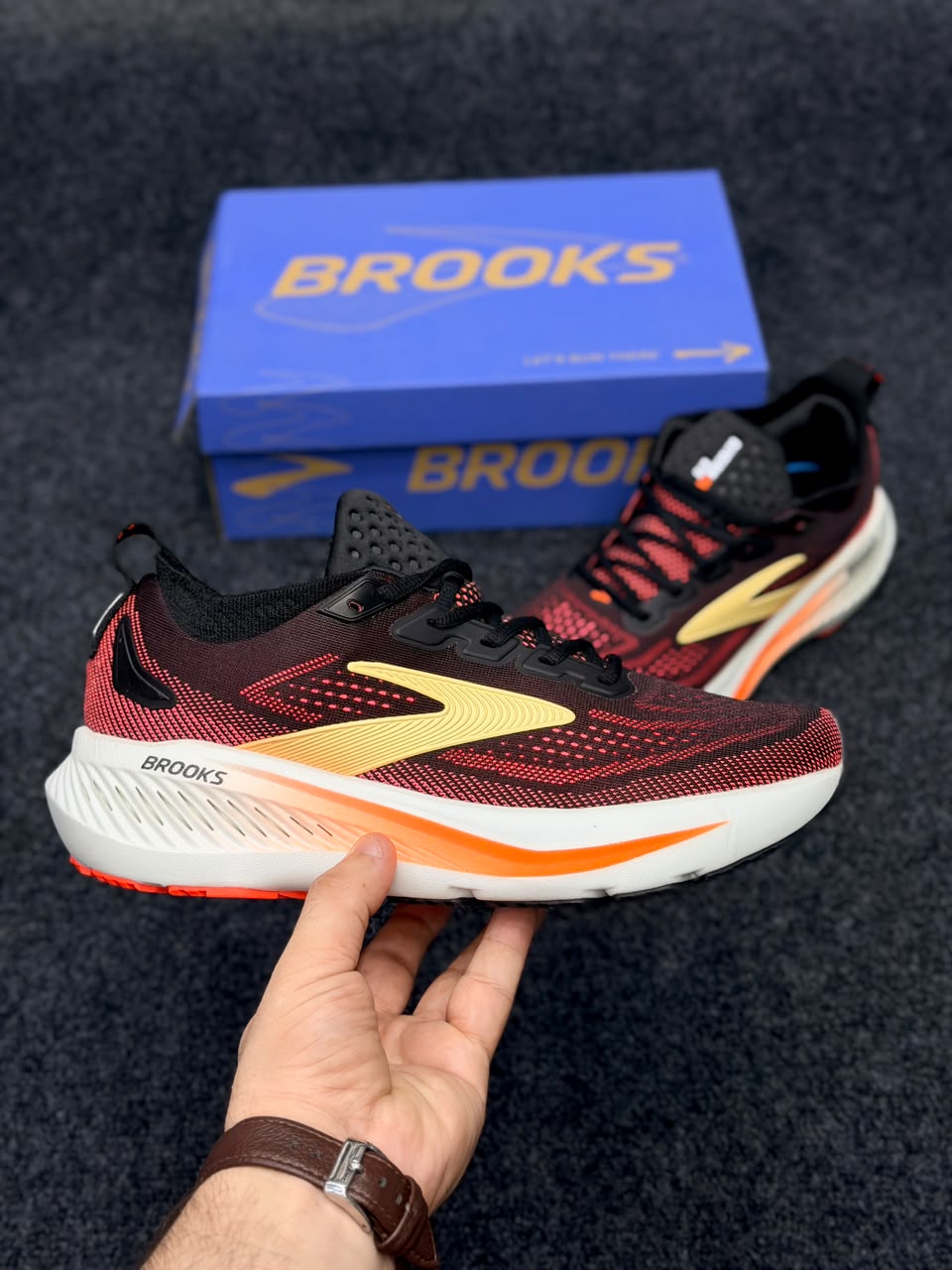 Brooks Glycerin 23 – Black / Red / Orange