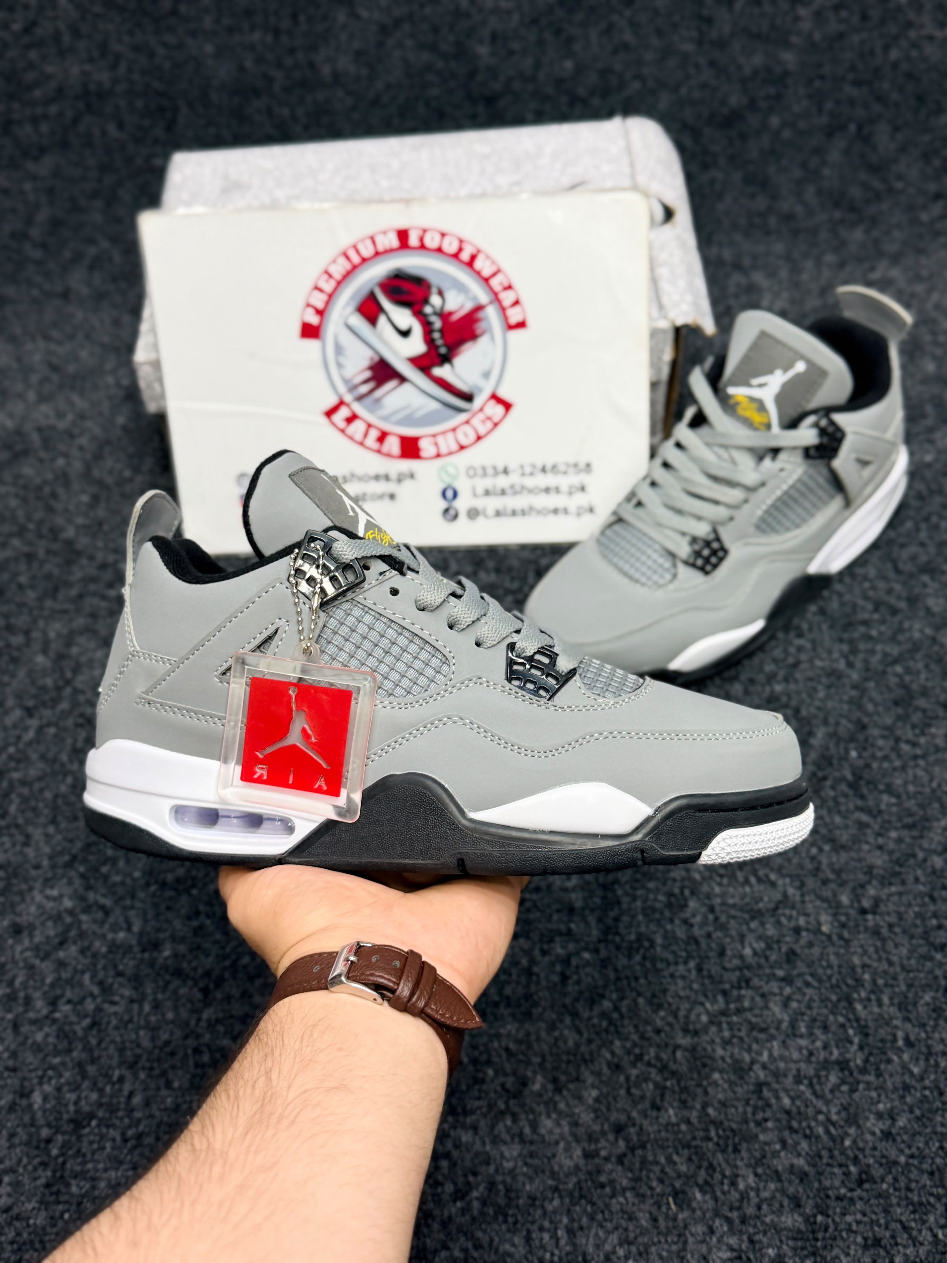 Air Jordan 4 Retro – Cool Grey
Colour: Cool Grey / White / Black