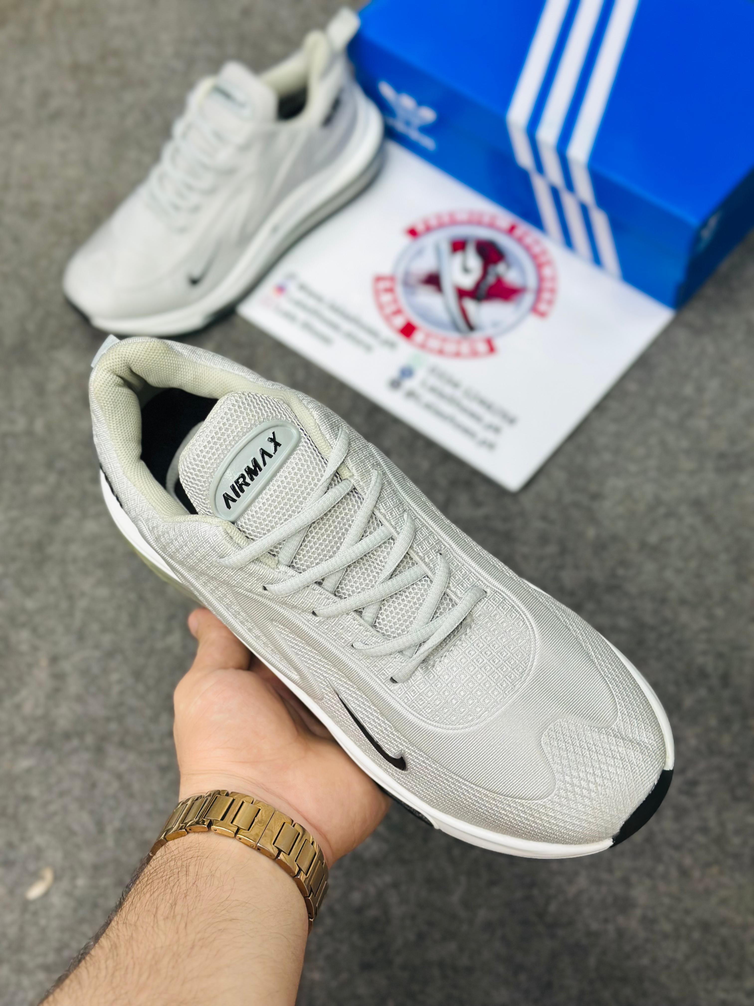 Nike Air Max 720 Grey