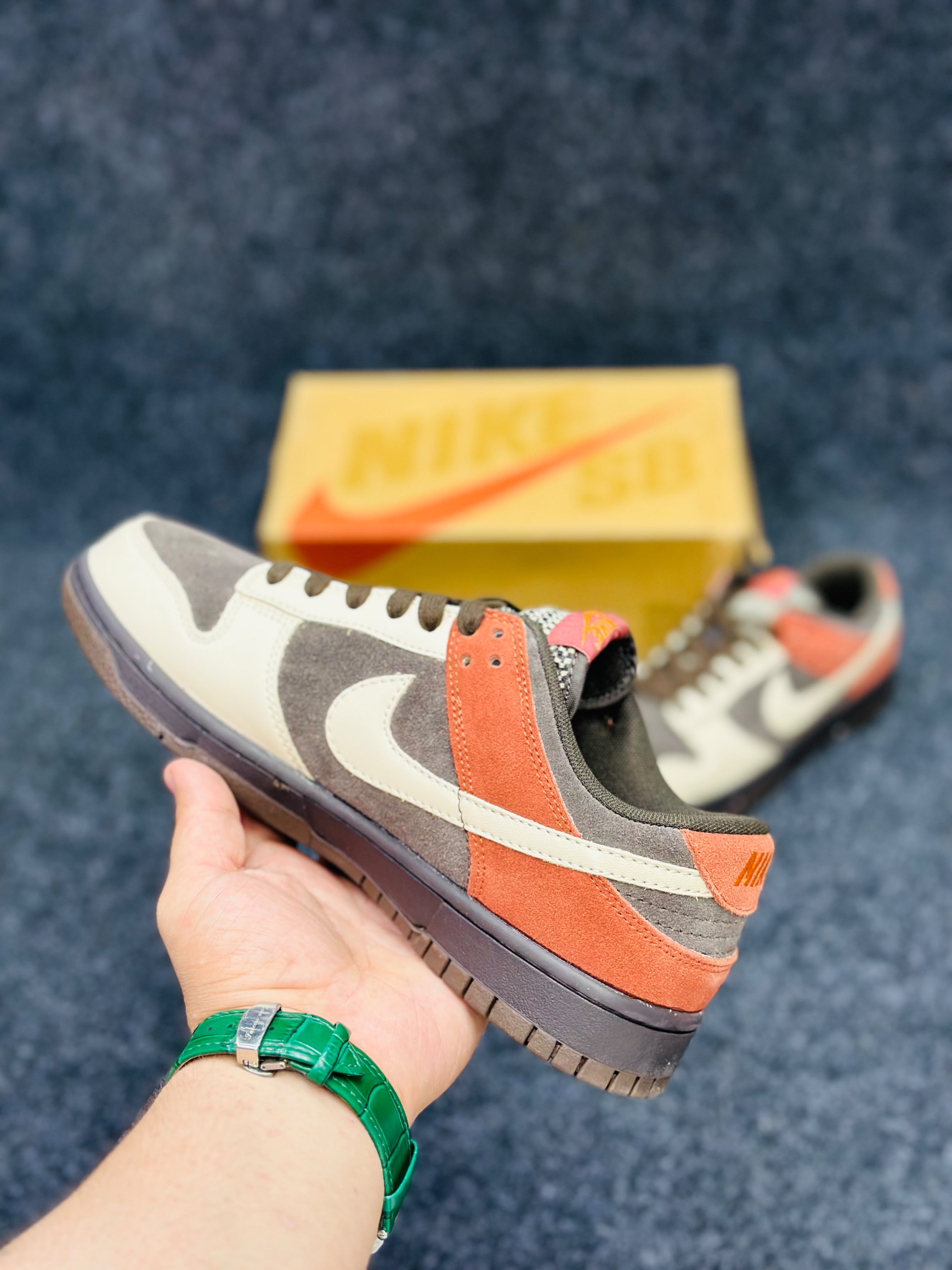 *Nike SB Dunk Low Pro "Mosaic" - Medium Curry / Cream / Dusty Peach*