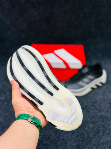 Adidas Hyperboost Euphoria LT
Colour: Core Black / Grey / Off White