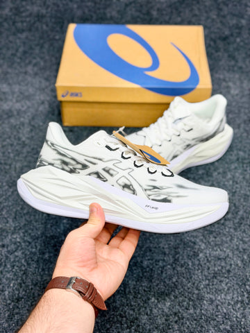 ASICS Superblast 3 – White / Black