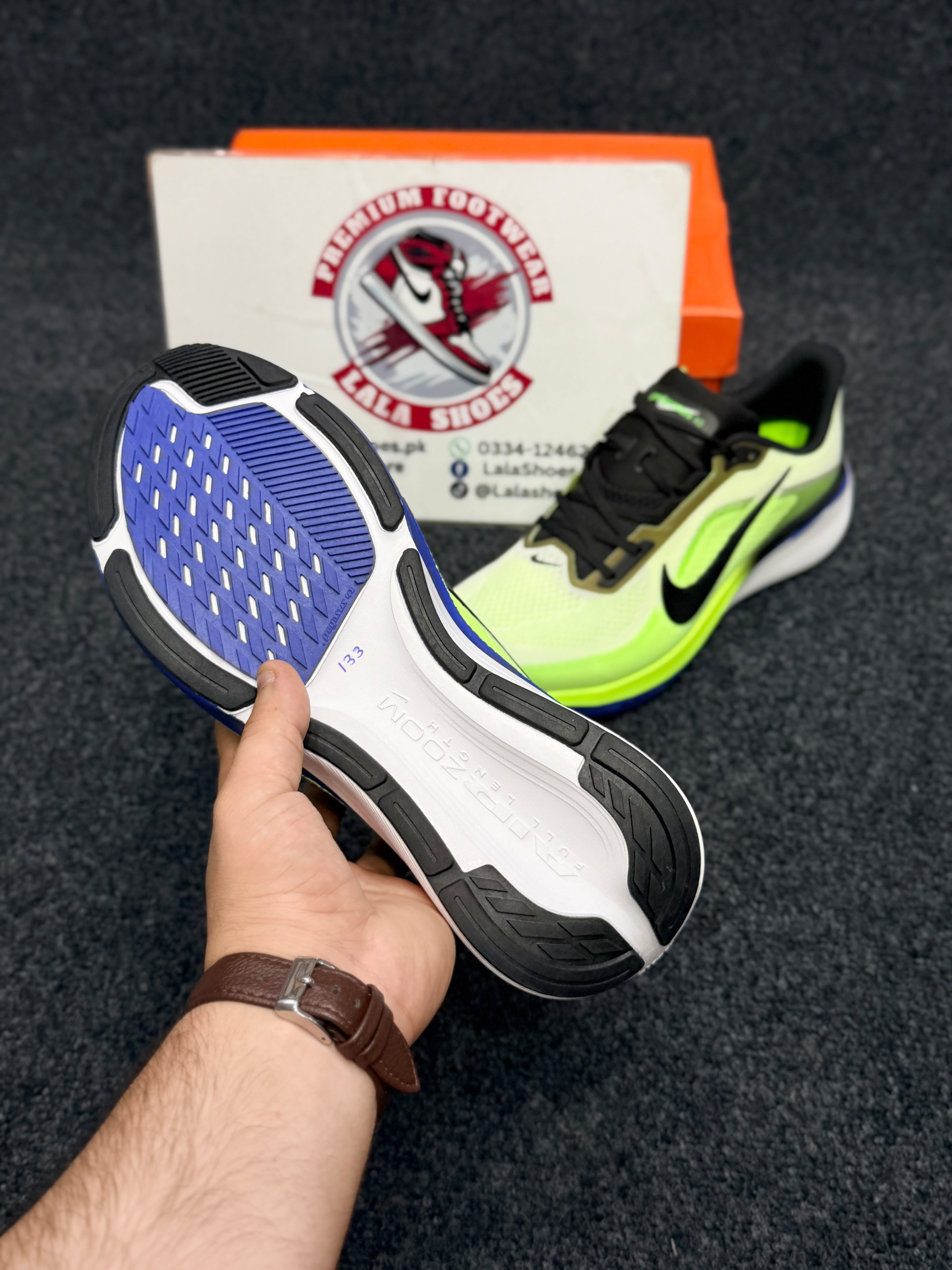 Nike Air Zoom Pegasus42
Color: Volt Green / Black / Racer Blue / White