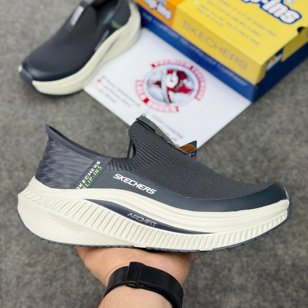 Skechers Max Cushion SlipOns - Ultra Comfort - Free Delivery 0028