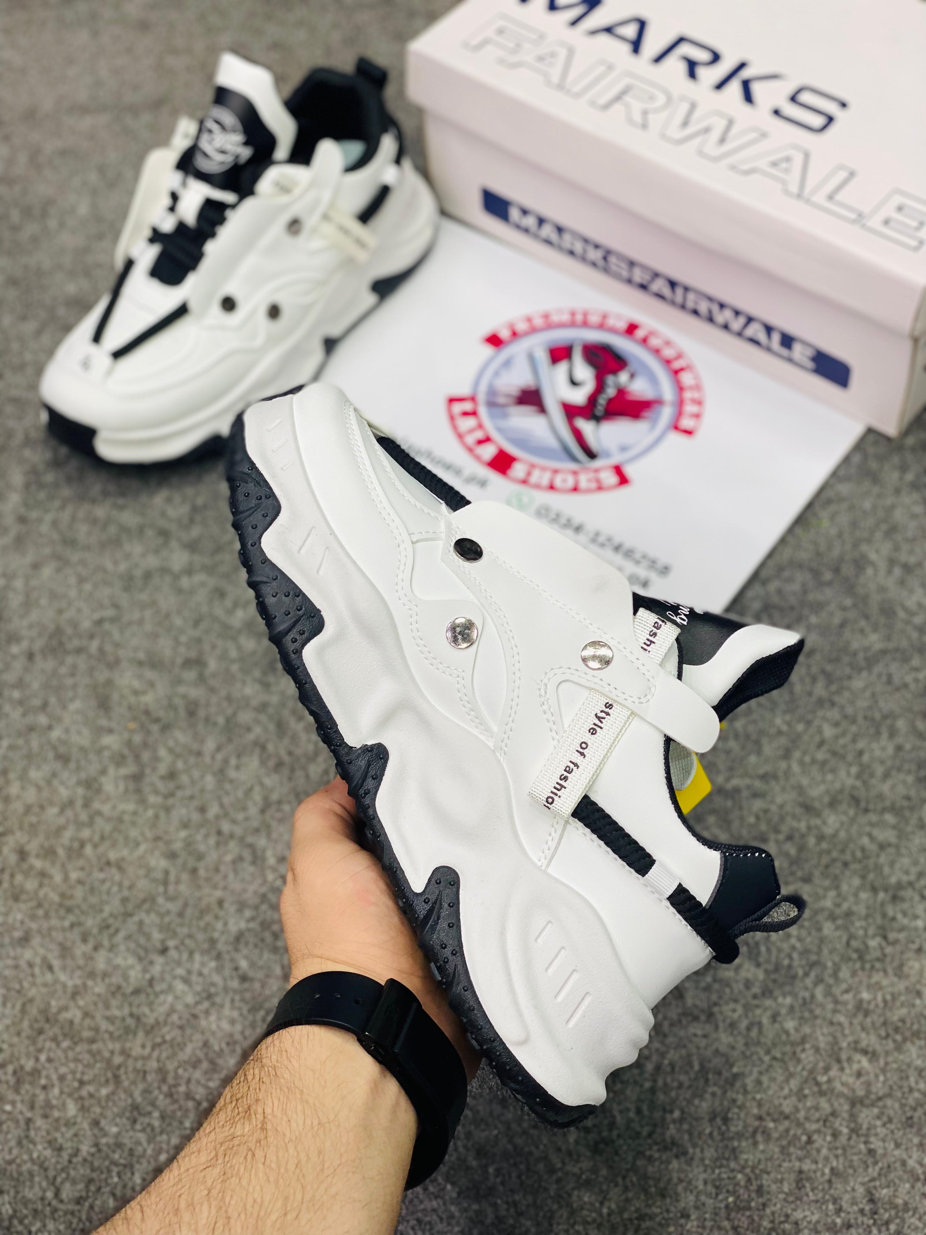 Fashion Shoes 012309 - Comfortable sole