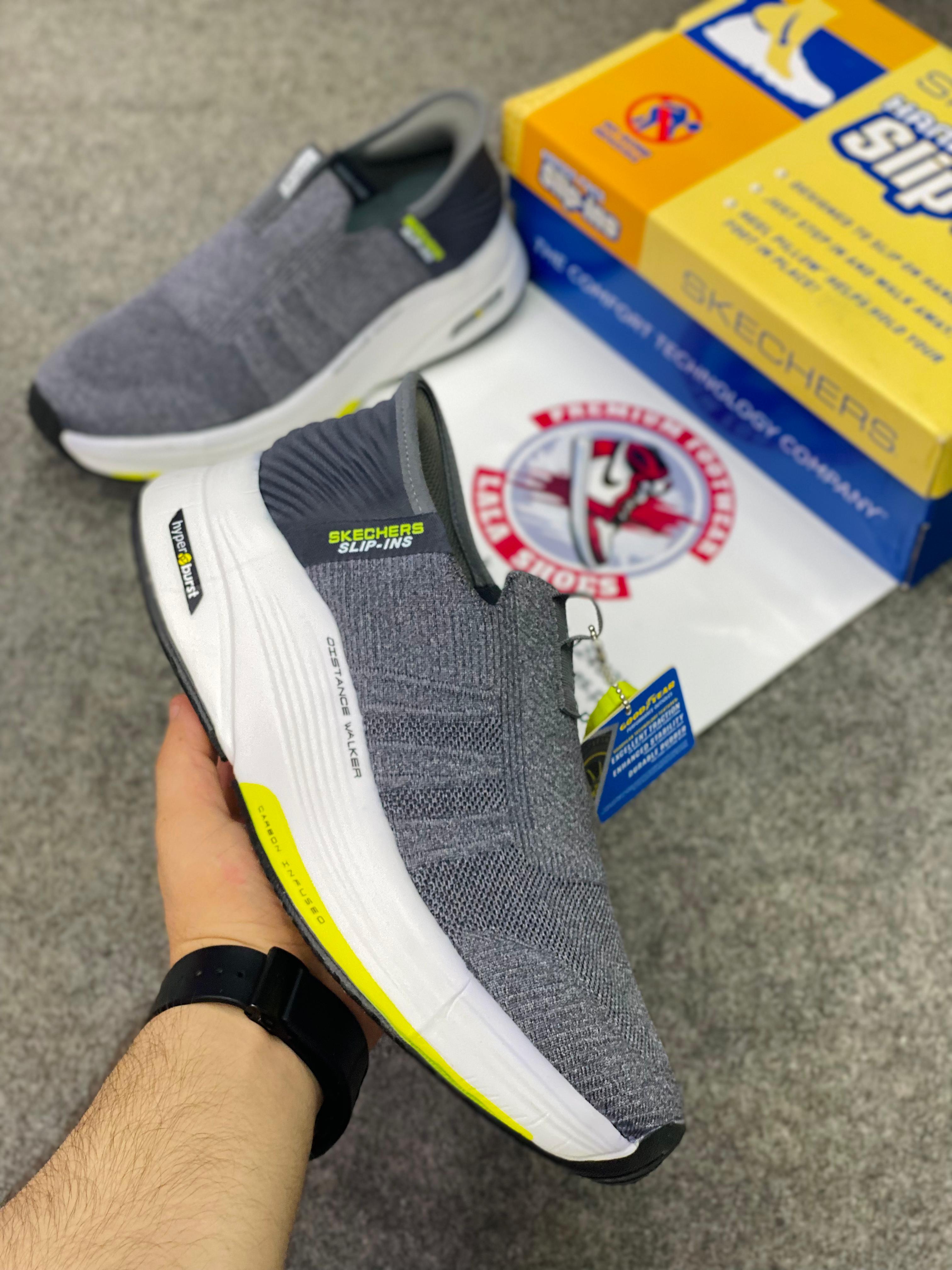 Skechers Hyper Burst® 032104 - Lightweight - Comfortable & Breathable